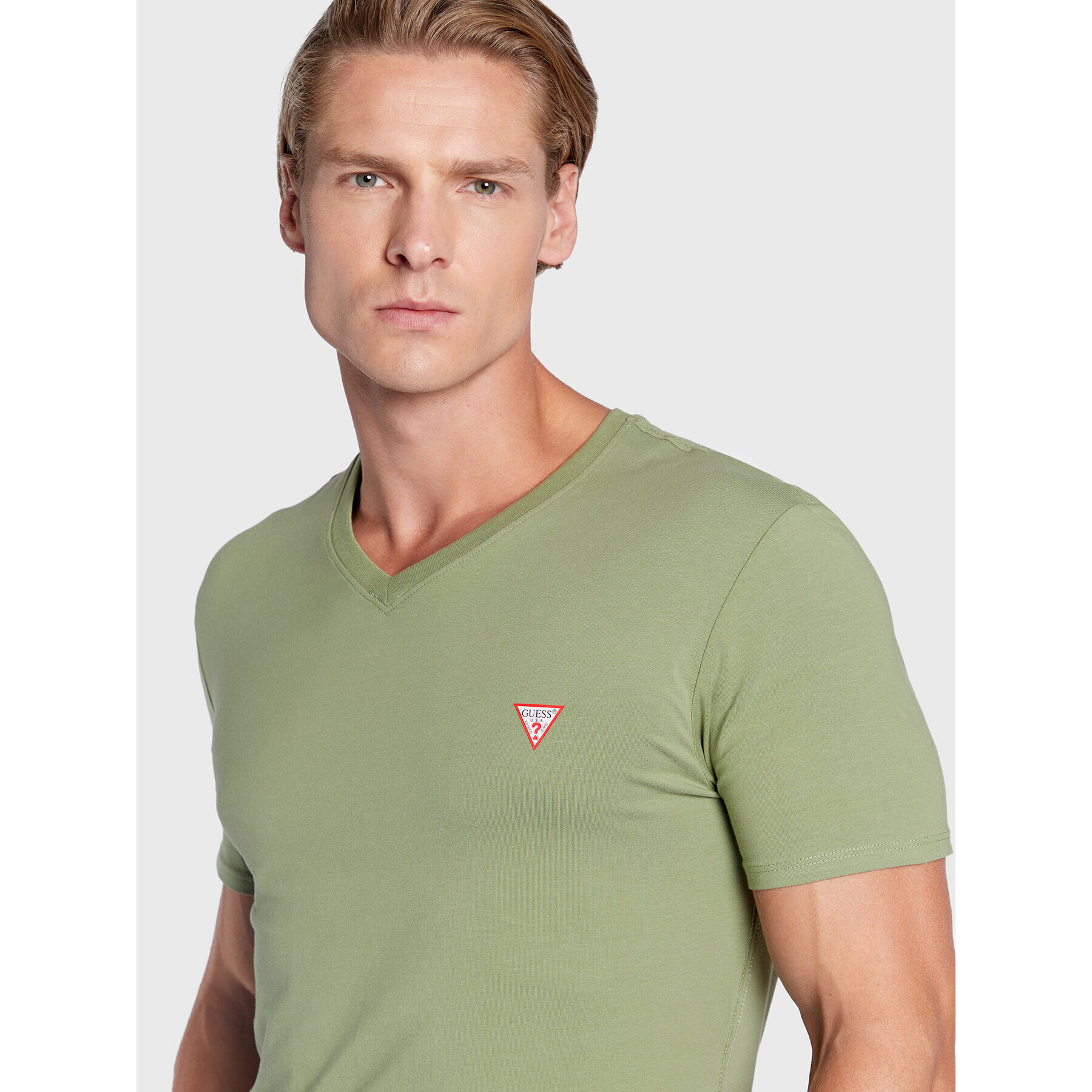 Guess T-Shirt M2YI32 J1311 Zelená Super Slim Fit - Pepit.cz