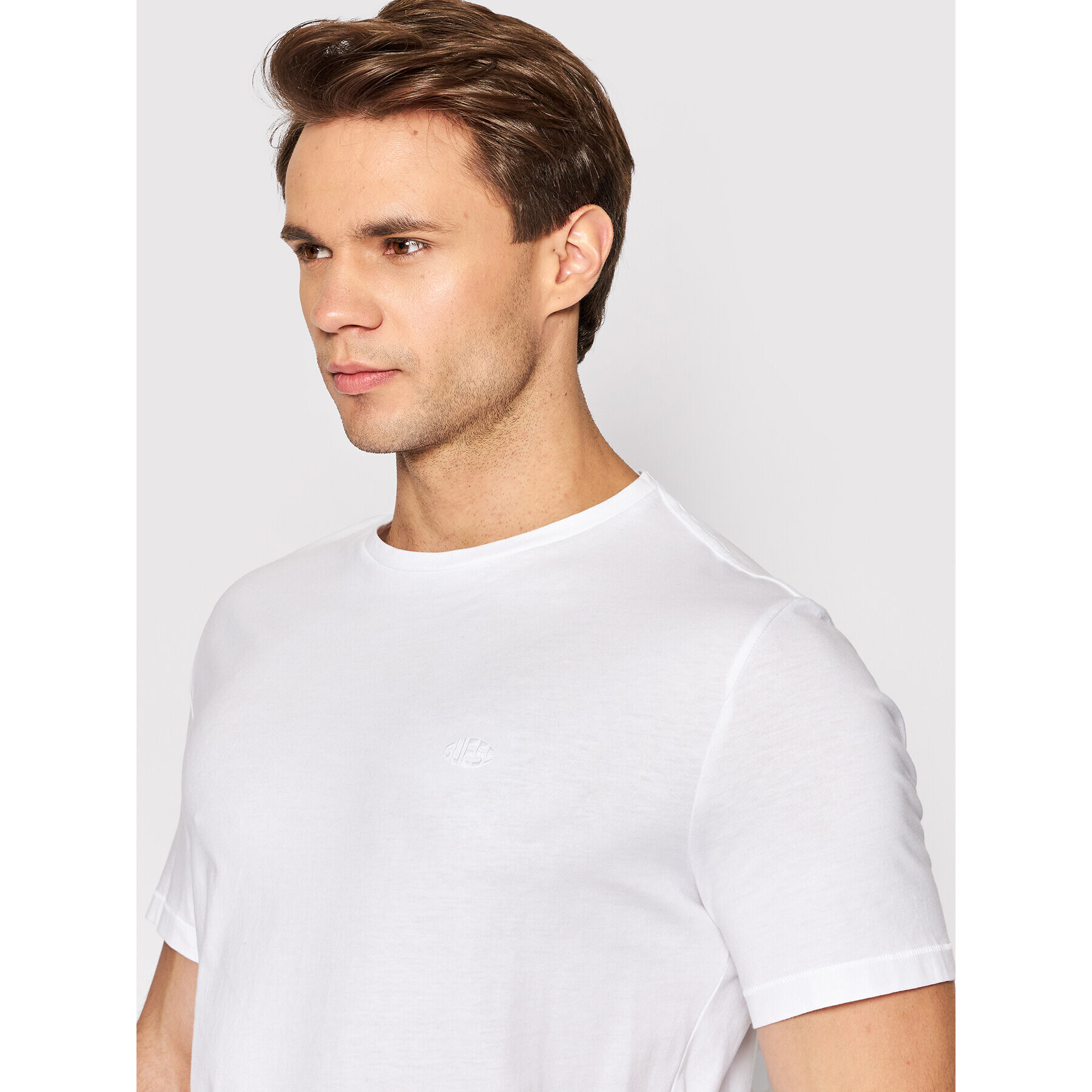 Guess T-Shirt M2YI40 KB7N1 Bílá Slim Fit - Pepit.cz