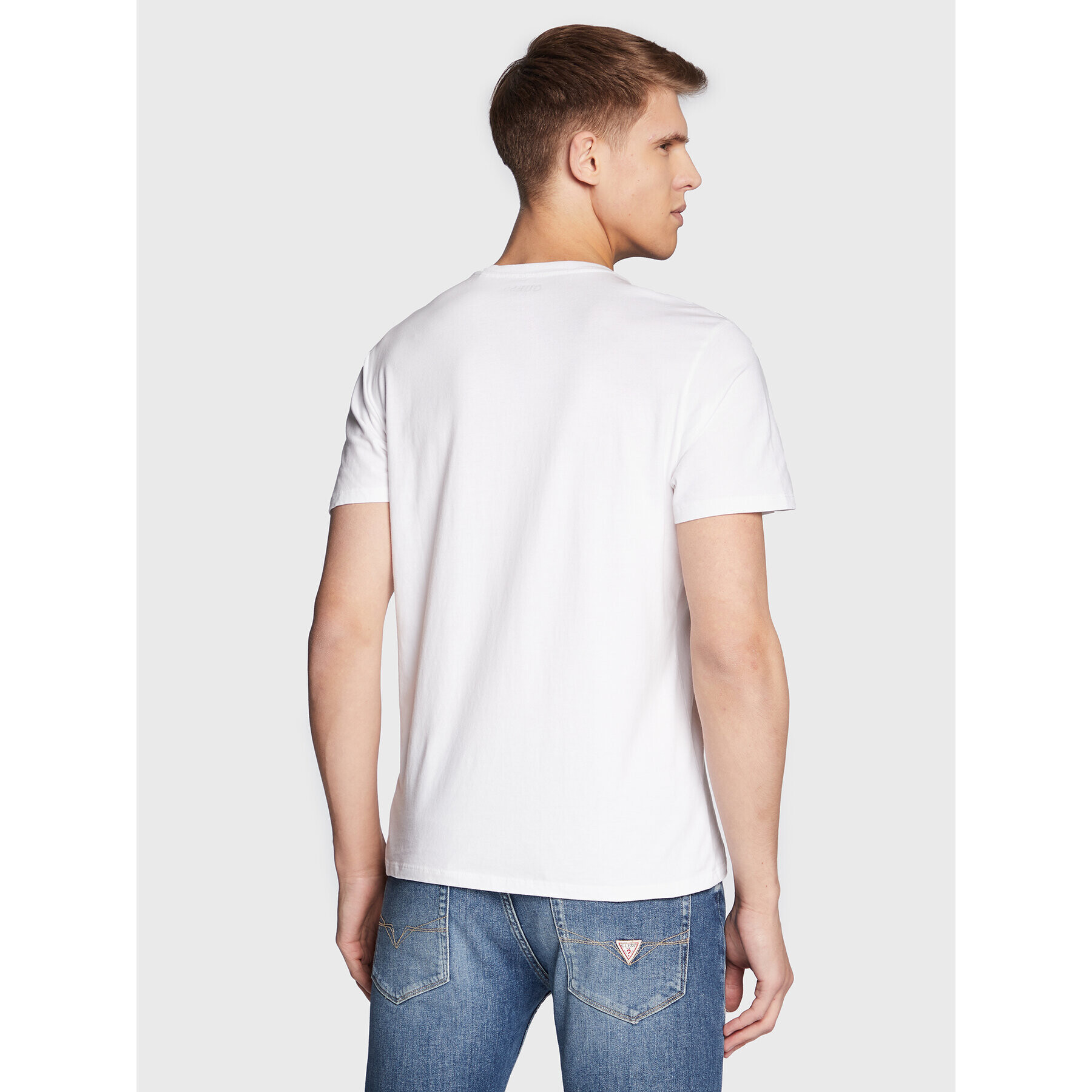 Guess T-Shirt M3RI52 KBDK0 Bílá Slim Fit - Pepit.cz