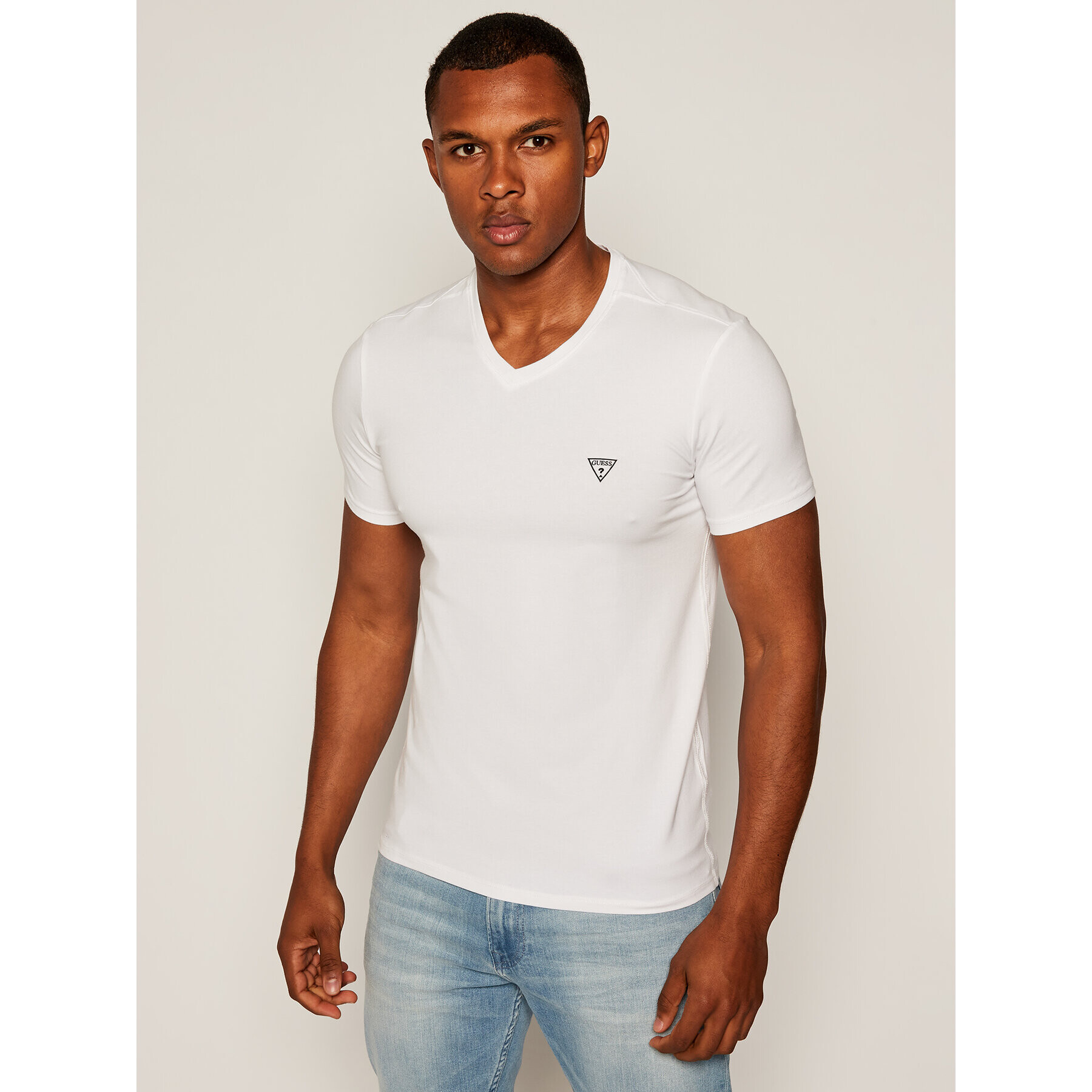 Guess T-Shirt M64I54 J1300 Bílá Super Slim Fit - Pepit.cz