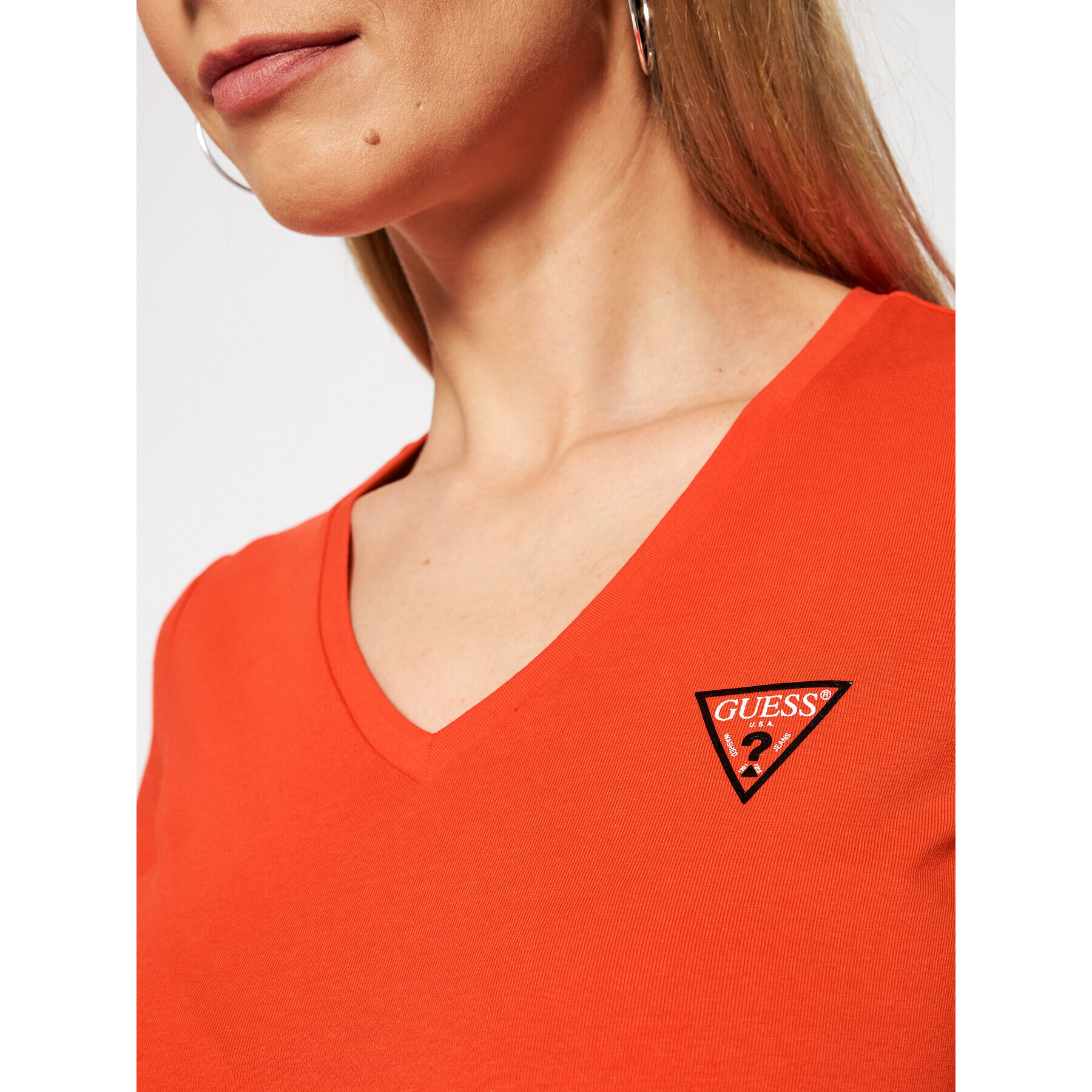 Guess T-Shirt Mini Triangle W1GI17 J1311 Oranžová Slim Fit - Pepit.cz