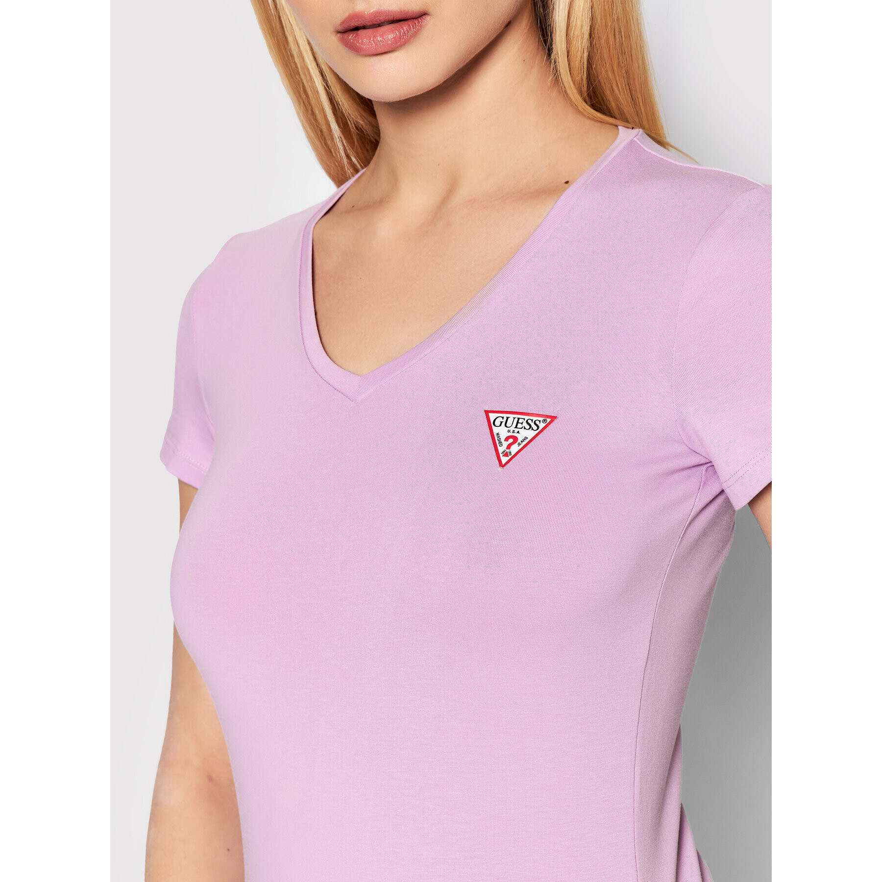 Guess T-Shirt Mini Triangle W1YI1A J1311 Fialová Slim Fit - Pepit.cz