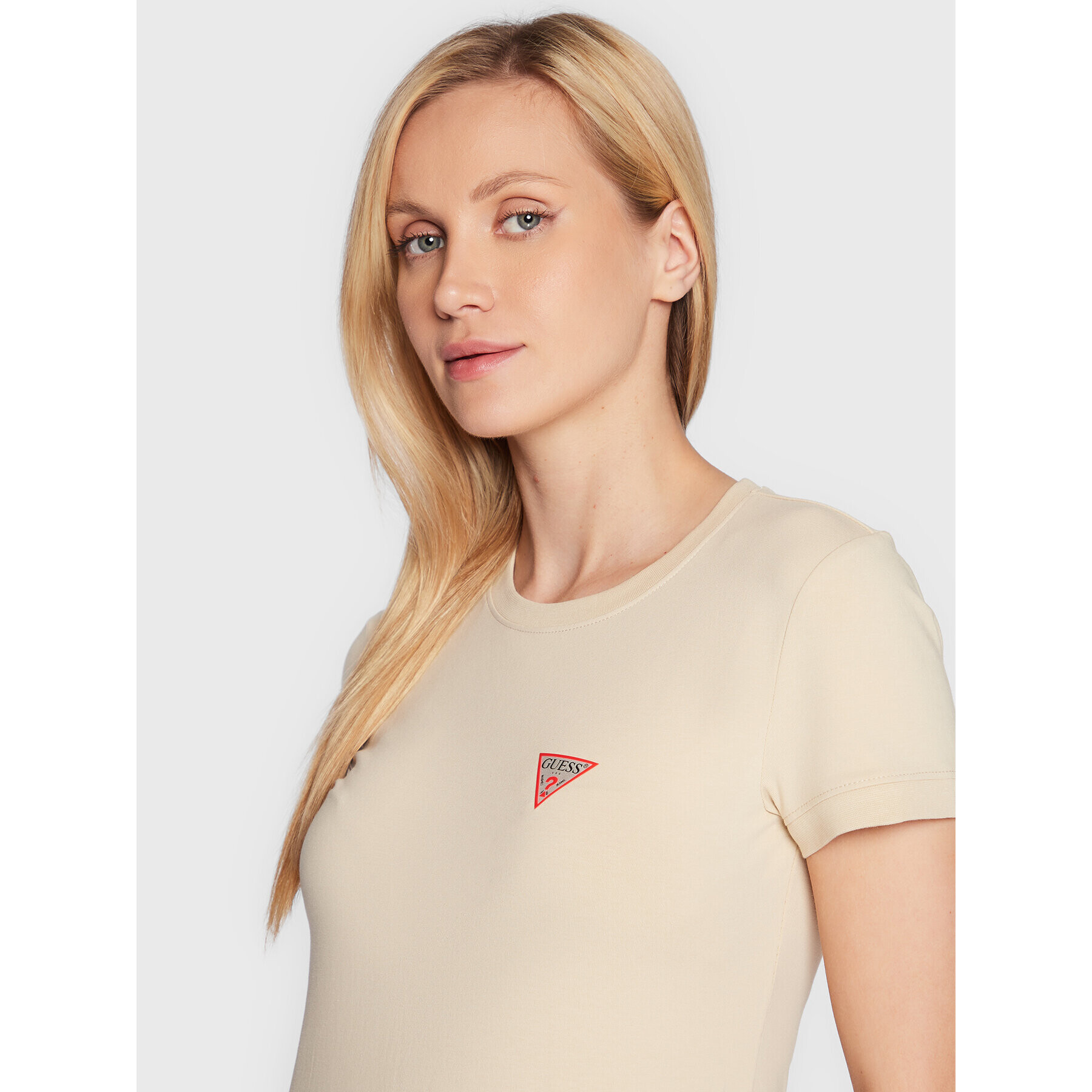 Guess T-Shirt Mini Triangle W2YI44 J1311 Béžová Slim Fit - Pepit.cz