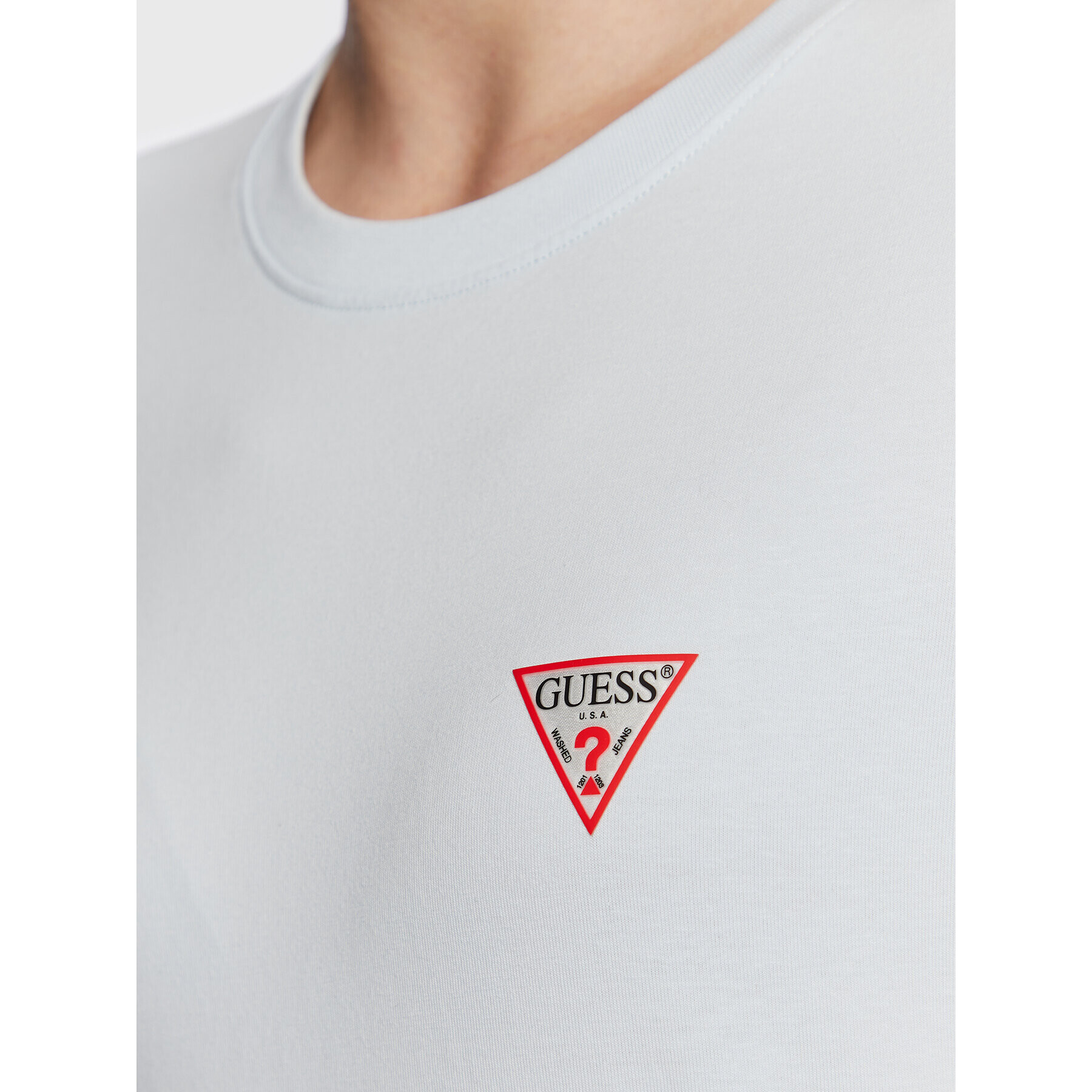 Guess T-Shirt Mini Triangle W2YI44 J1311 Modrá Slim Fit - Pepit.cz