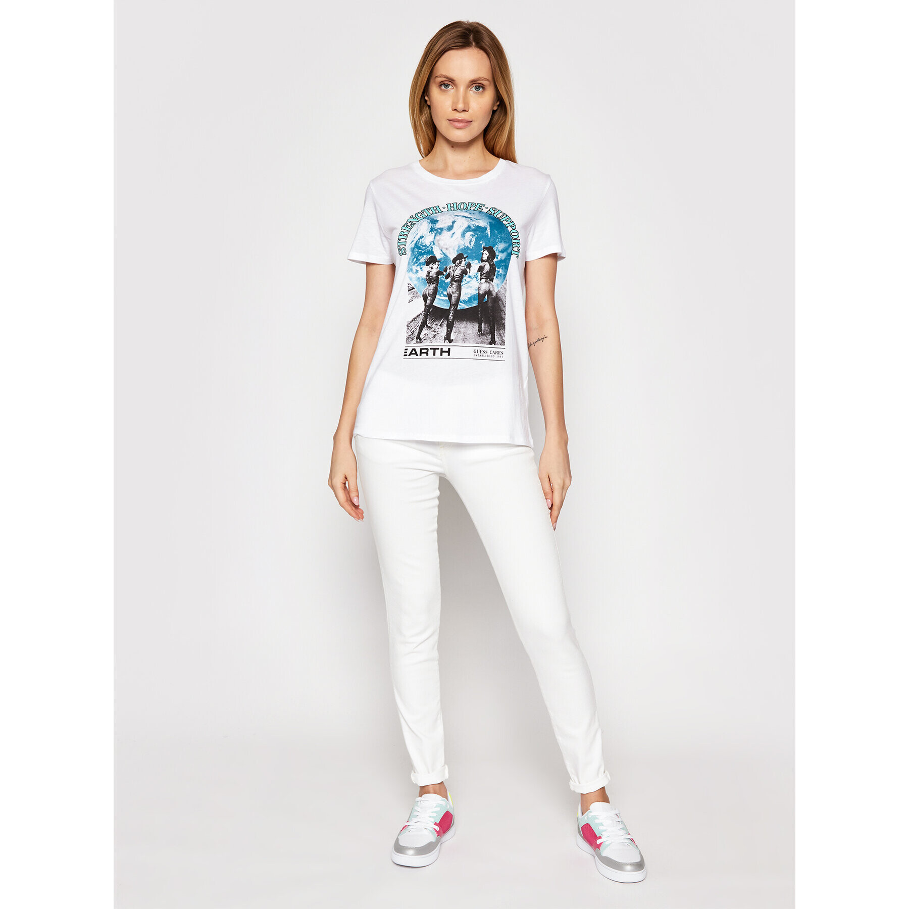 Guess T-Shirt Placed Print W1GI88 R9TD2 Bílá Regular Fit - Pepit.cz