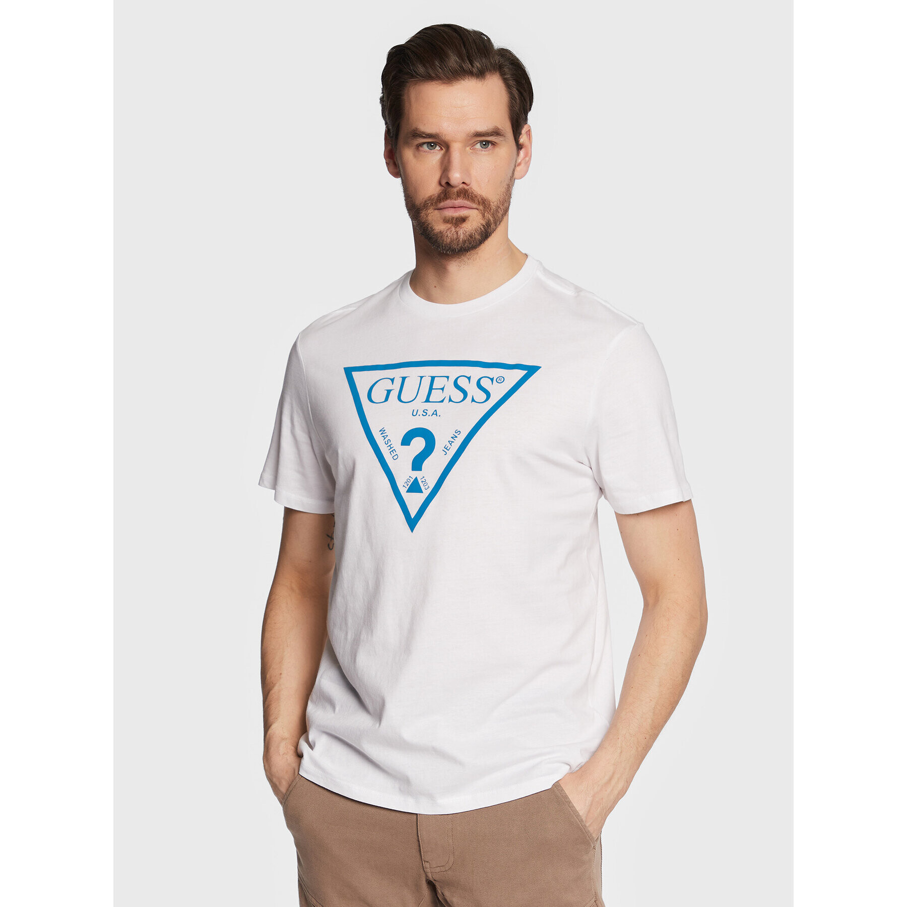 Guess T-Shirt Reflective Logo M3GI44 K9RM1 Bílá Slim Fit - Pepit.cz