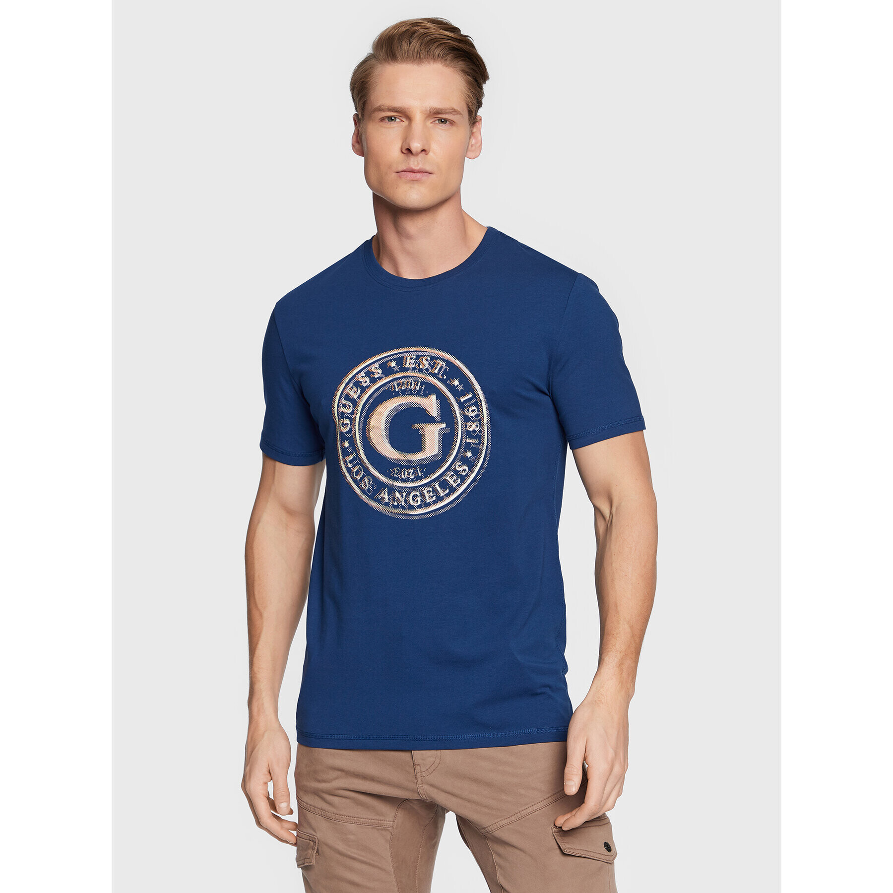 Guess T-Shirt Round Logo M3GI11 J1314 Tmavomodrá Slim Fit - Pepit.cz