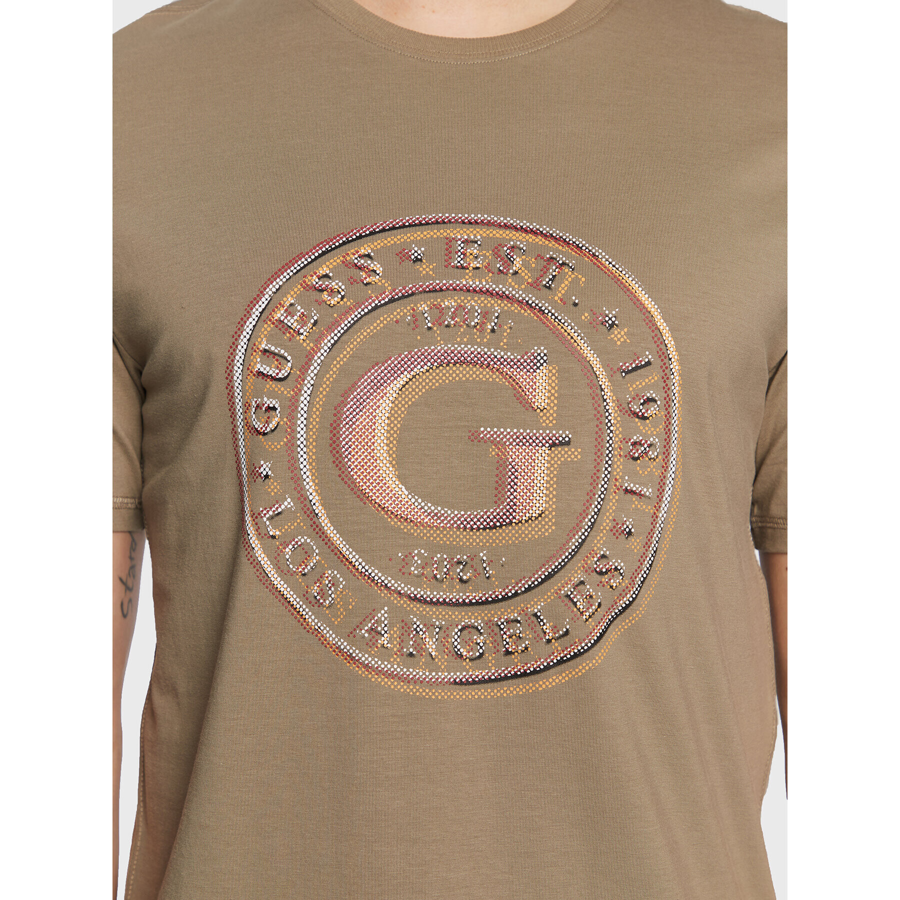 Guess T-Shirt Round Logo M3GI11 J1314 Zelená Slim Fit - Pepit.cz