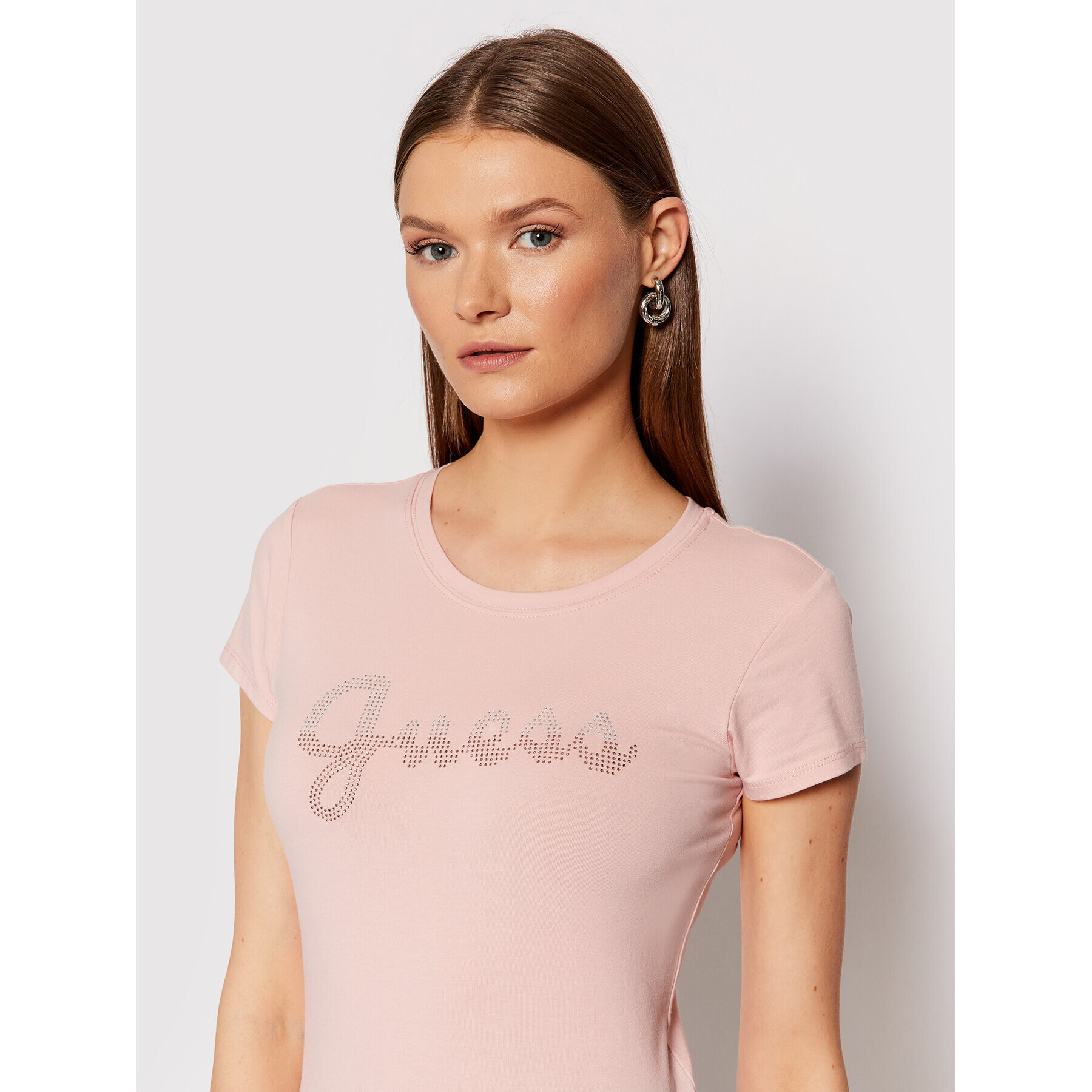 Guess T-Shirt Split Script Logo W1BI22 KAKZ1 Růžová Slim Fit - Pepit.cz