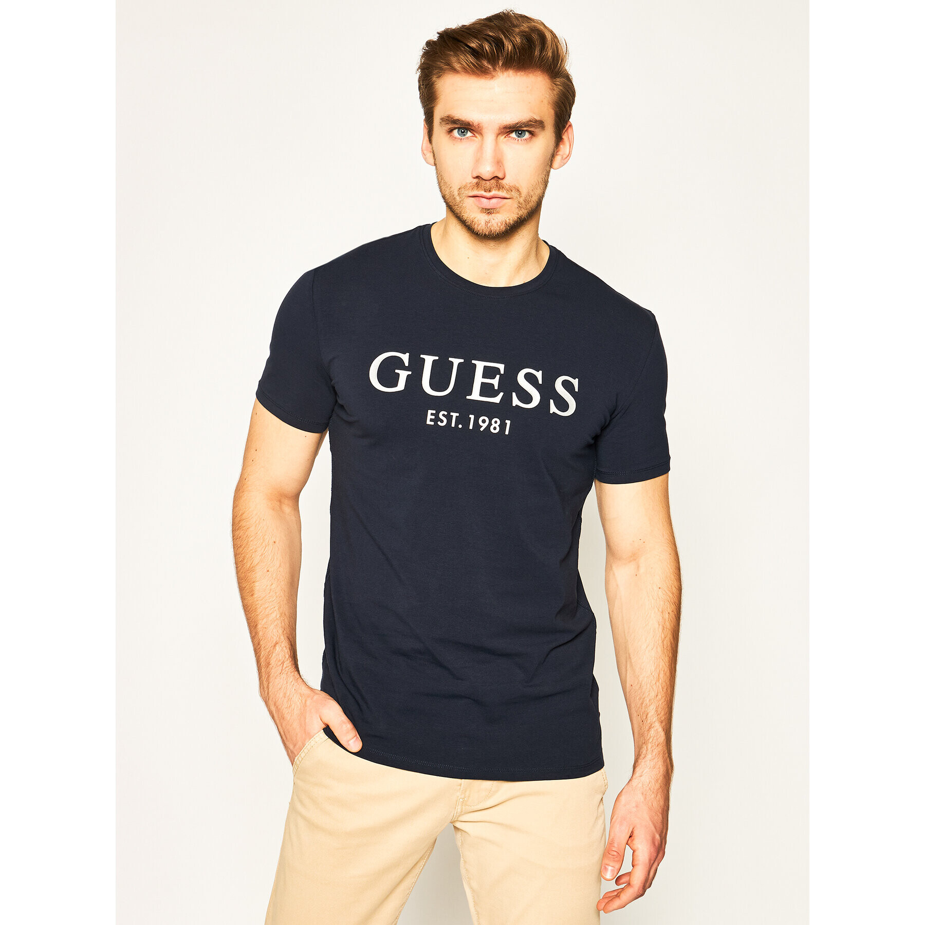 Guess T-Shirt Tee M0GI93 J1300 Tmavomodrá Super Slim Fit - Pepit.cz