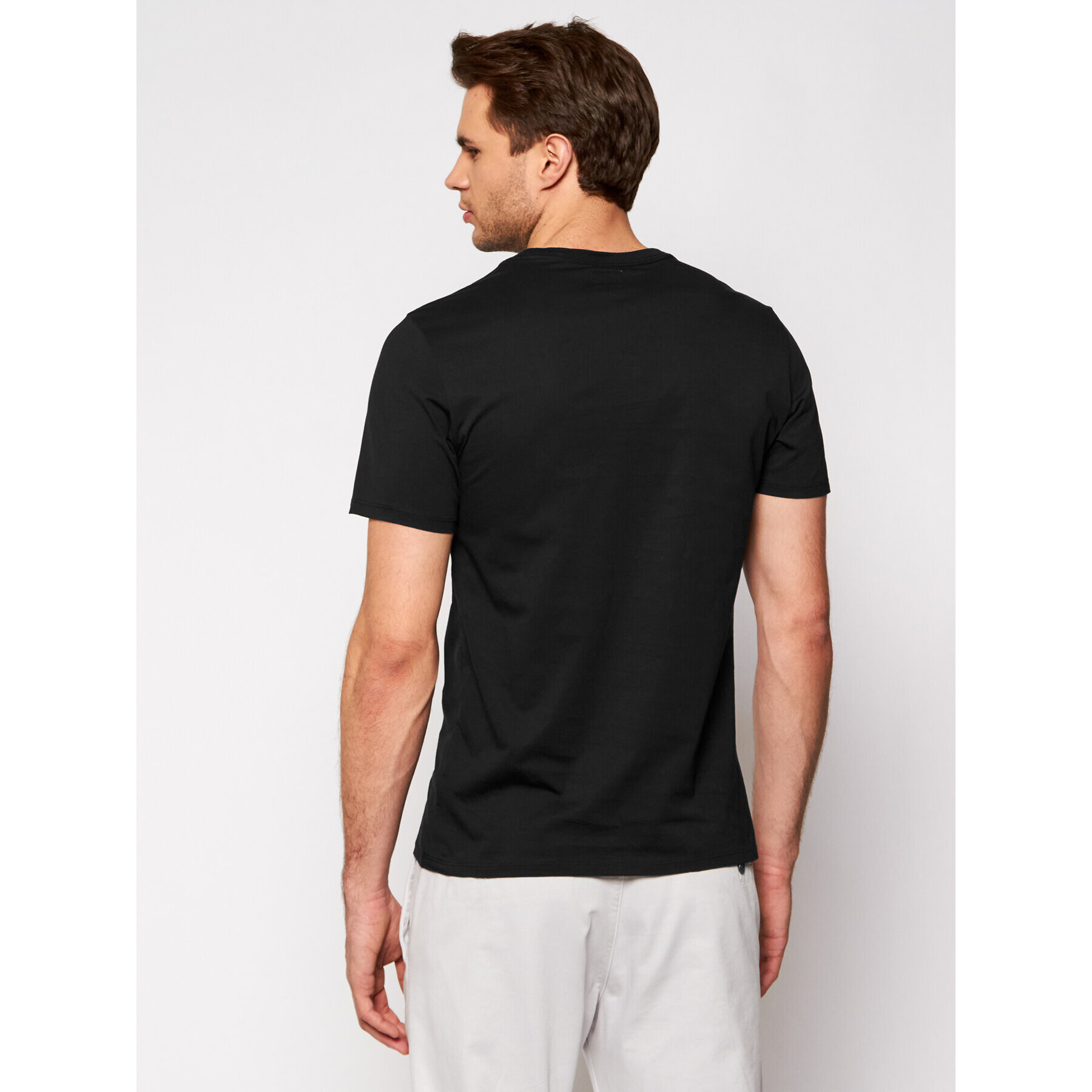 Guess T-Shirt Tone-On-Tone Logo M82P64 R7HD0 Černá Regular Fit - Pepit.cz