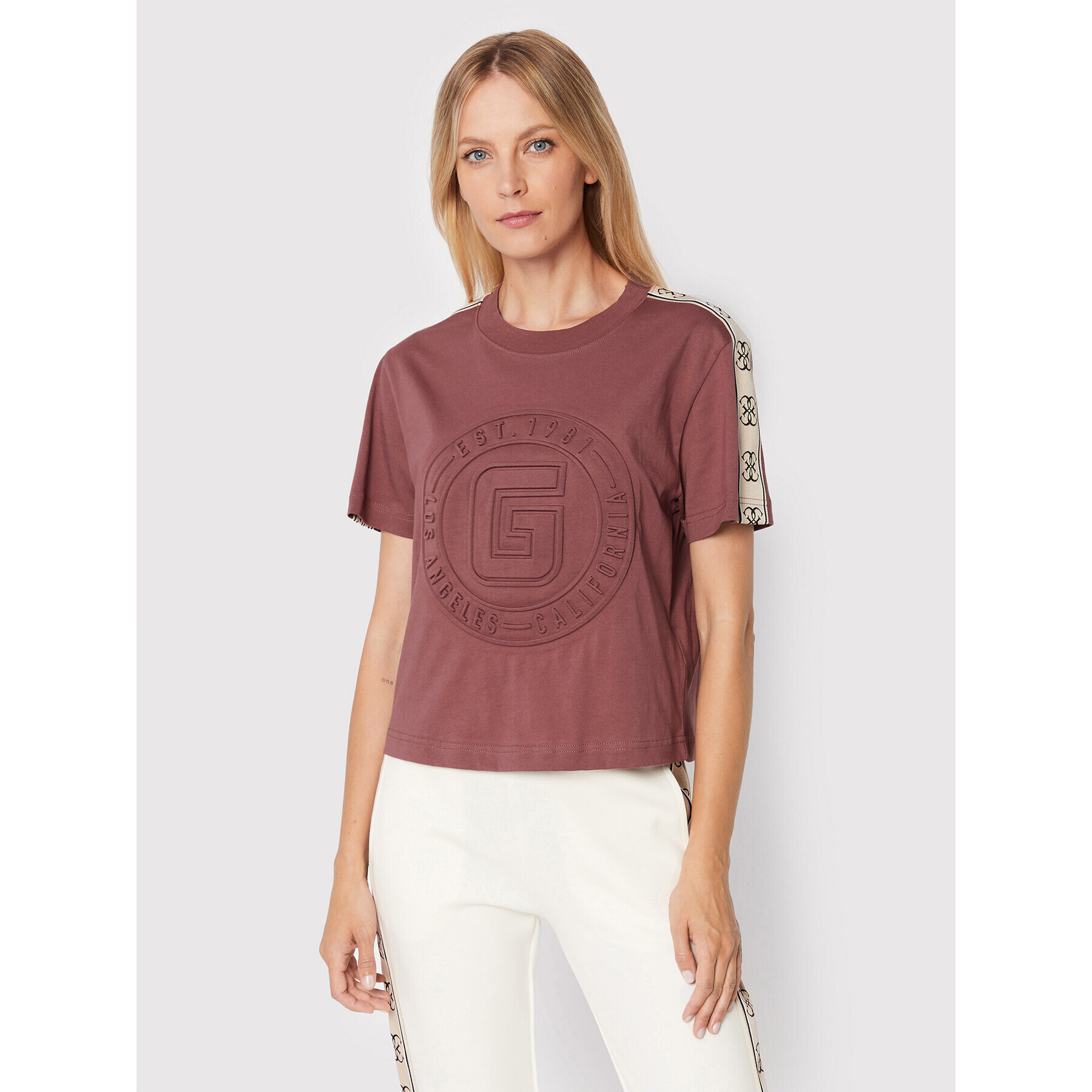 Guess T-Shirt V2BI05 I3Z14 Bordó Relaxed Fit - Pepit.cz