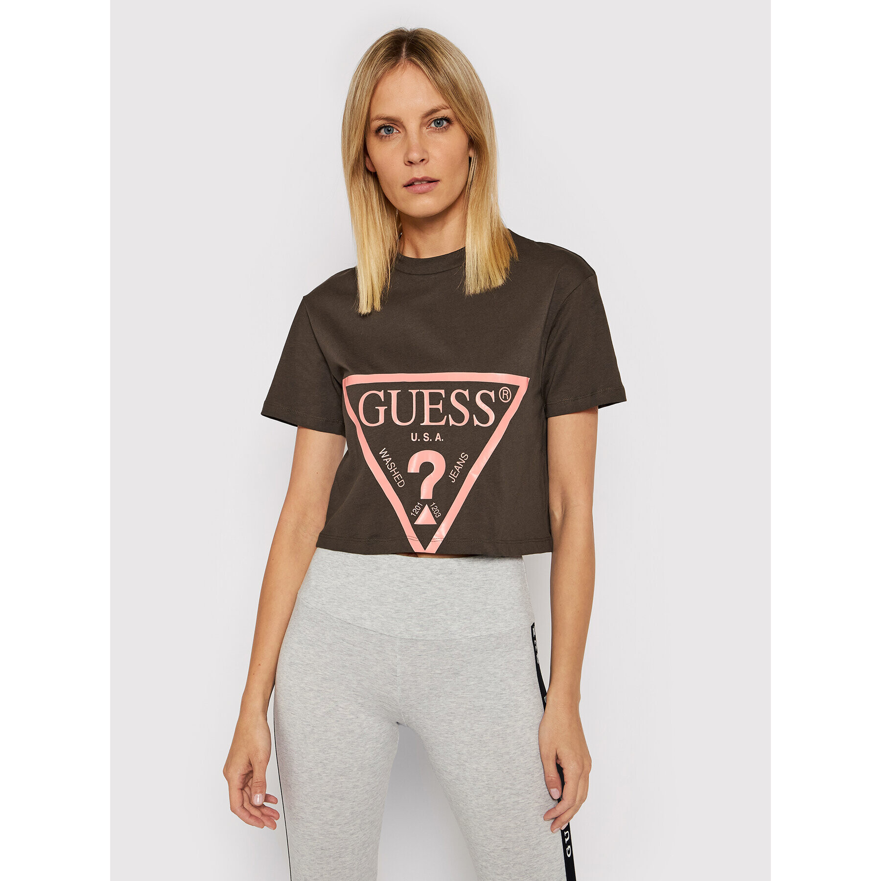 Guess T-Shirt V2RI00 K8HM0 Hnědá Relaxed Fit - Pepit.cz