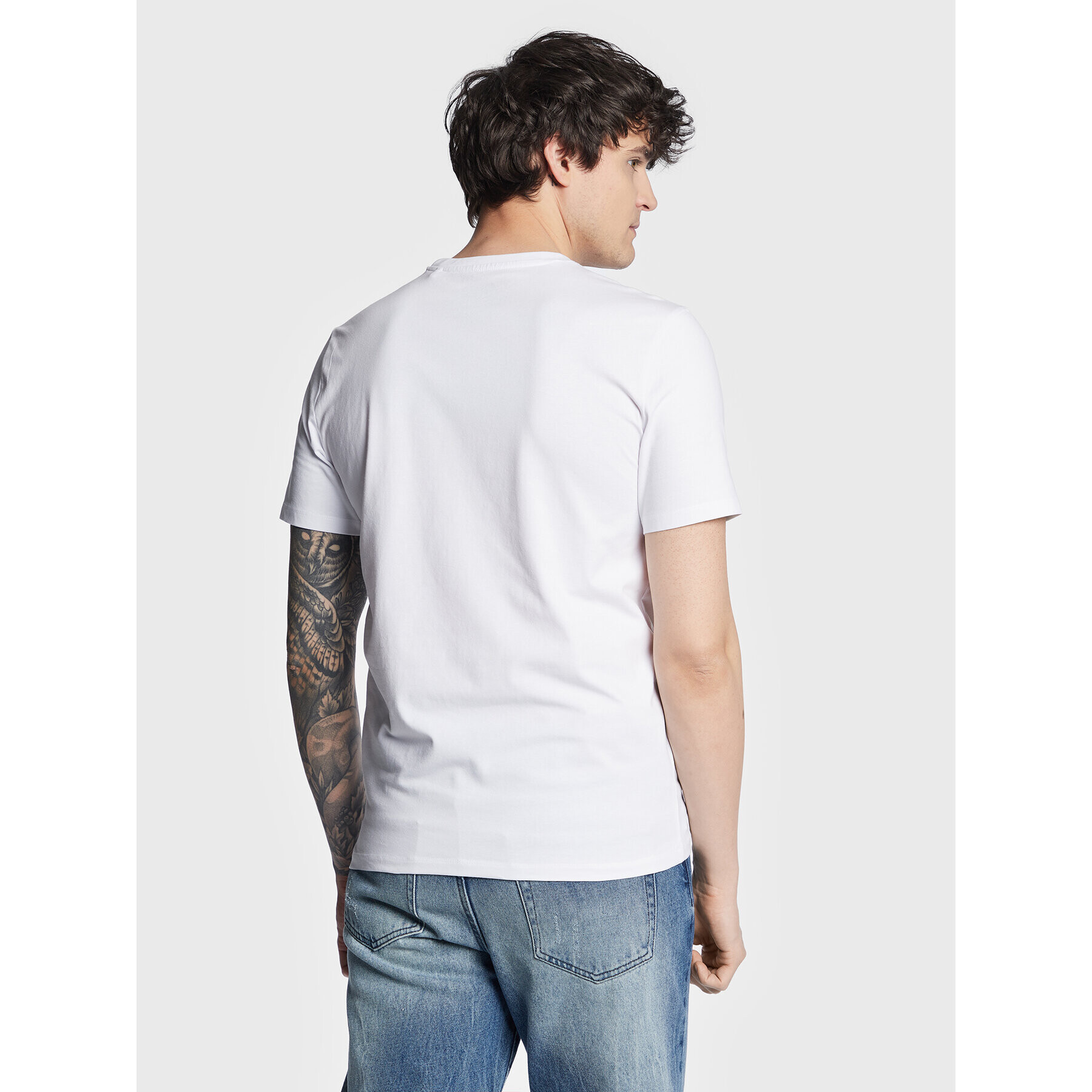 Guess T-Shirt Vertical Logo M3GI22 J1314 Bílá Slim Fit - Pepit.cz