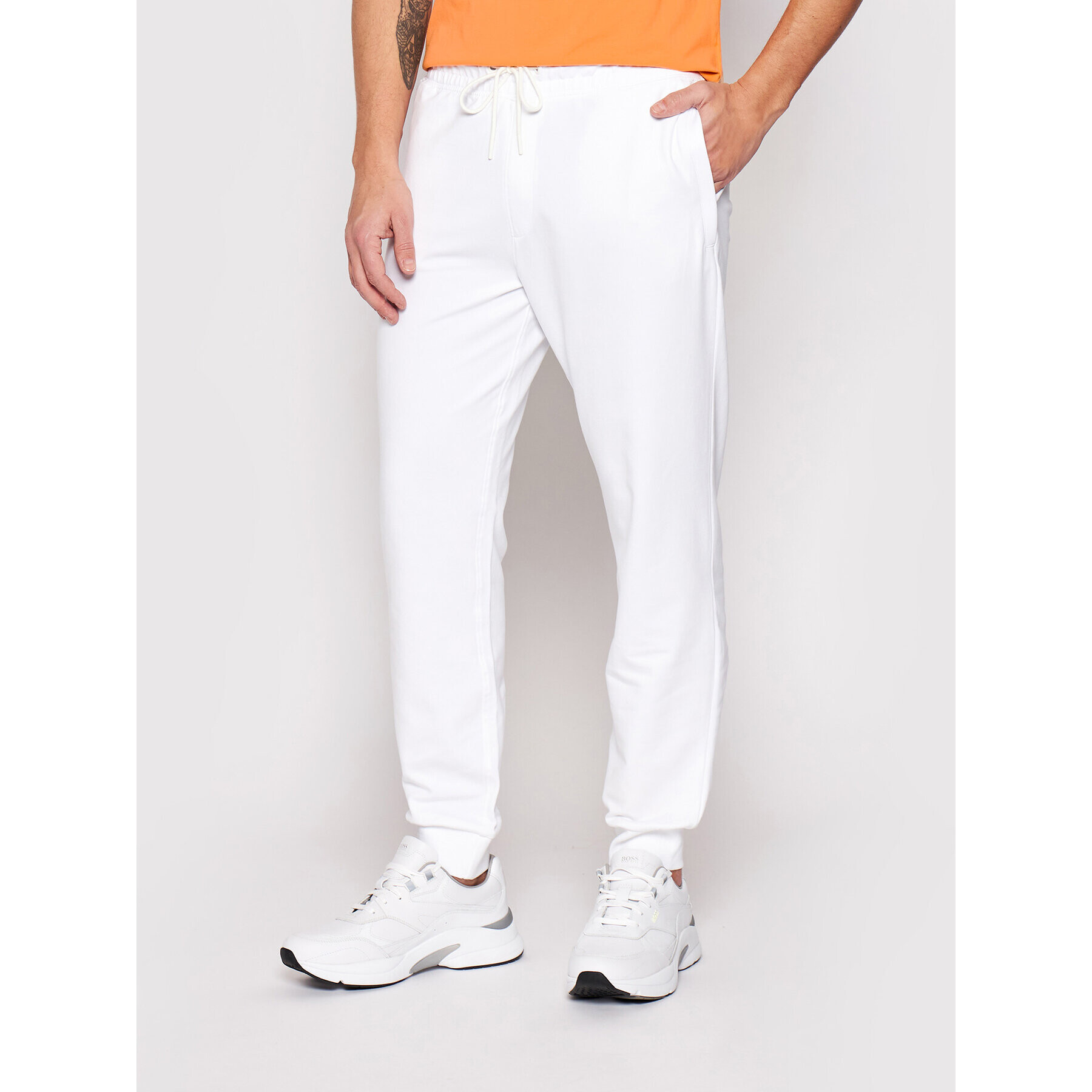 Guess Teplákové kalhoty Adam M1RB37 K6ZS1 Bílá Slim Fit - Pepit.cz