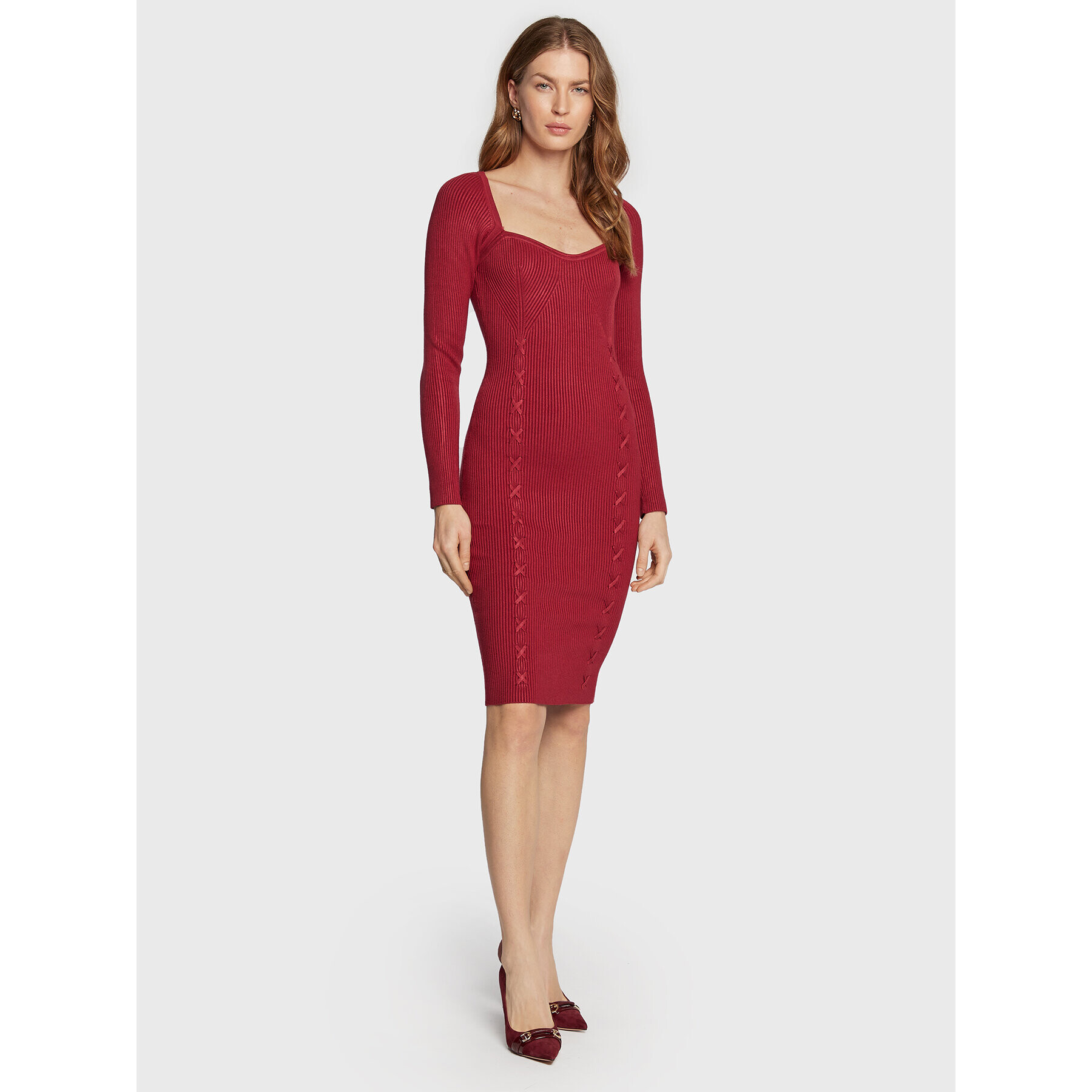 Guess Úpletové šaty Bodycon W2BK55 Z2YJ2 Bordó Slim Fit - Pepit.cz