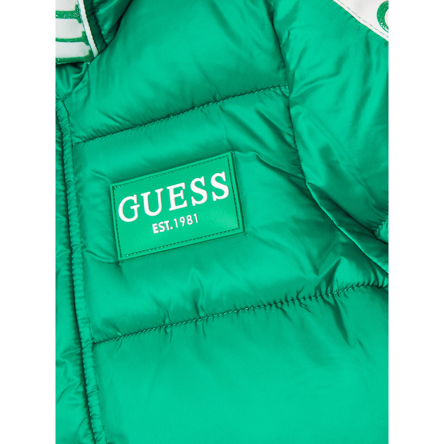 Guess Vatovaná bunda J3YL15 WEGY0 Zelená Regular Fit - Pepit.cz