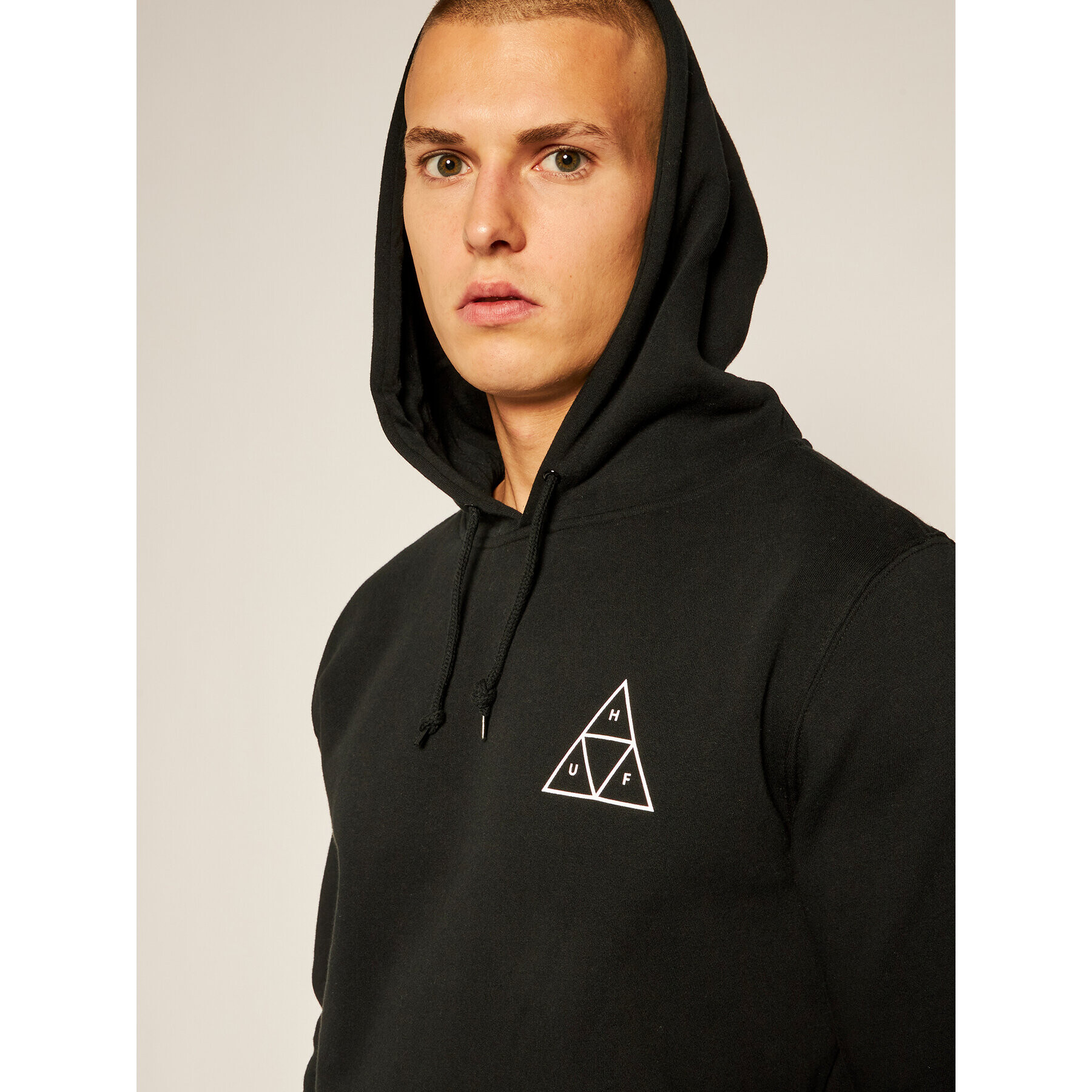 HUF Mikina Essentials PF00100 Černá Regular Fit - Pepit.cz