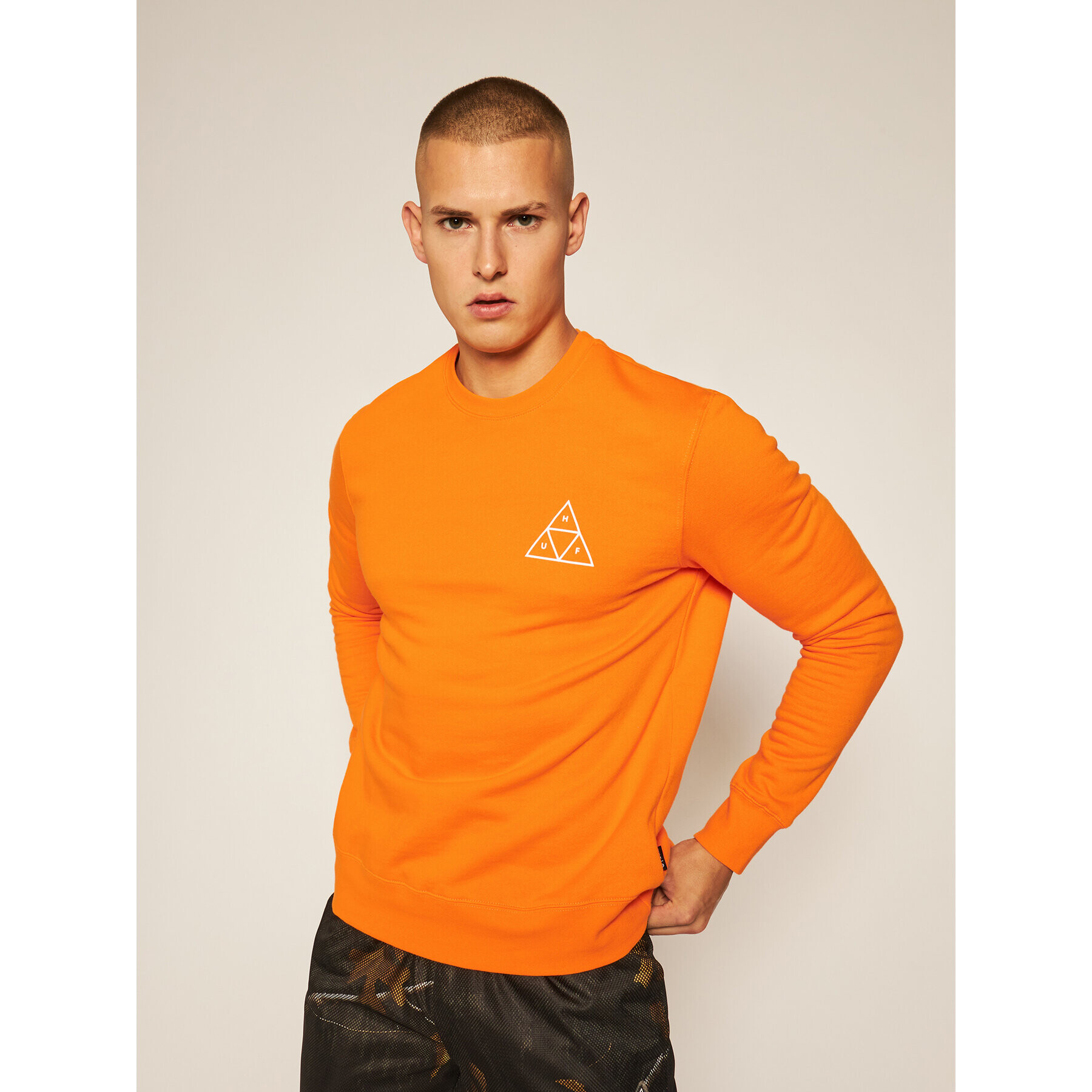 HUF Mikina Essentials PF00101 Oranžová Regular Fit - Pepit.cz