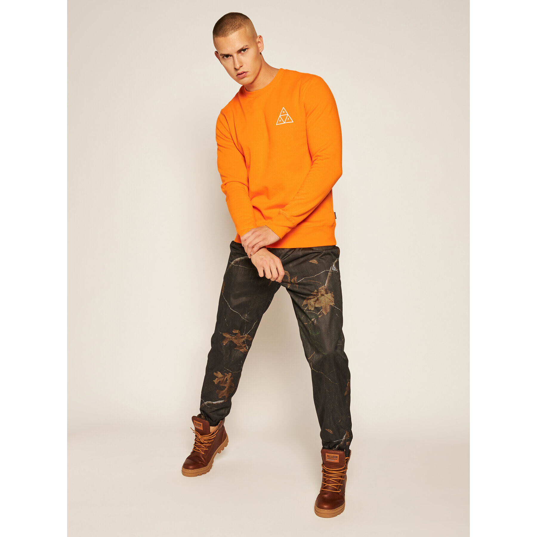 HUF Mikina Essentials PF00101 Oranžová Regular Fit - Pepit.cz