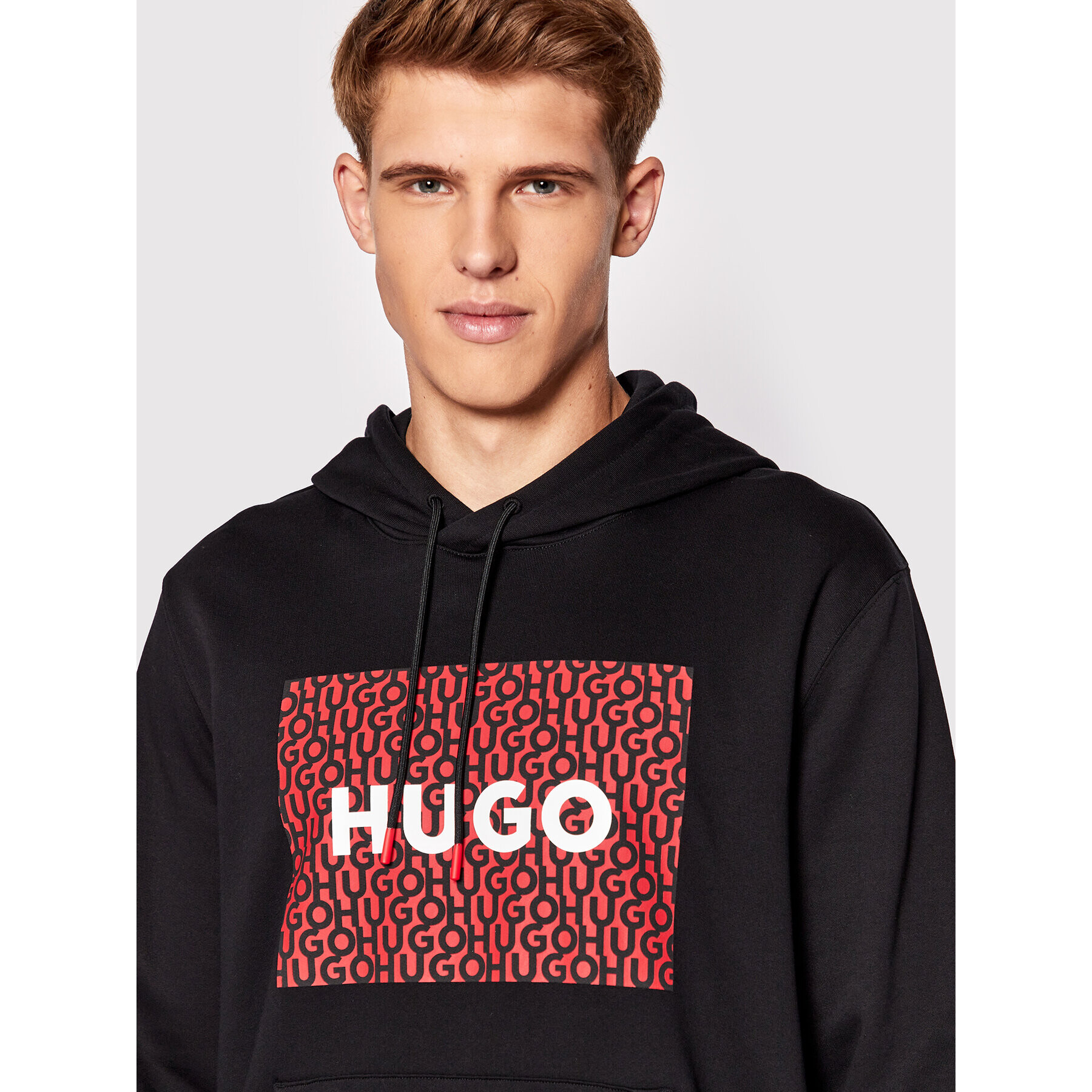 Hugo Mikina Dreeman 50473875 Černá Relaxed Fit - Pepit.cz