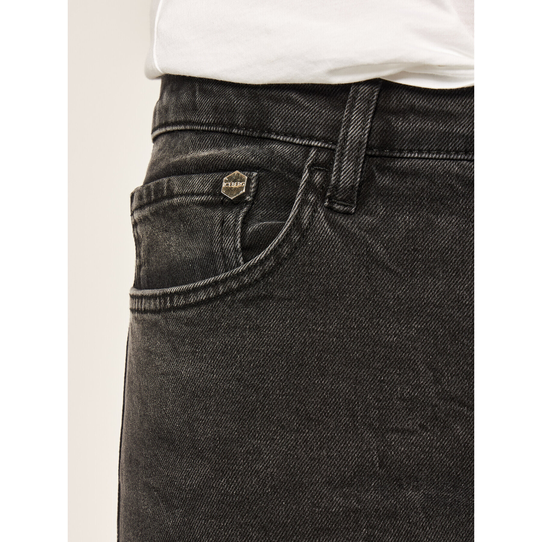 Iceberg Jeansy 20EI1P02SK16003 Černá Slim Fit - Pepit.cz