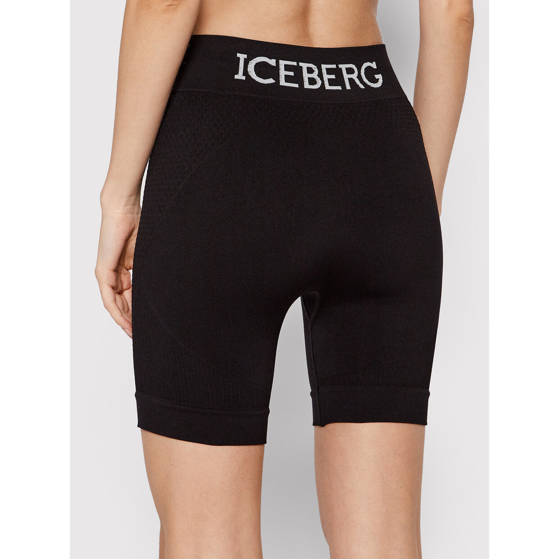 Iceberg Sportovní kraťasy 22EI2P0DA216303 Černá Slim Fit - Pepit.cz