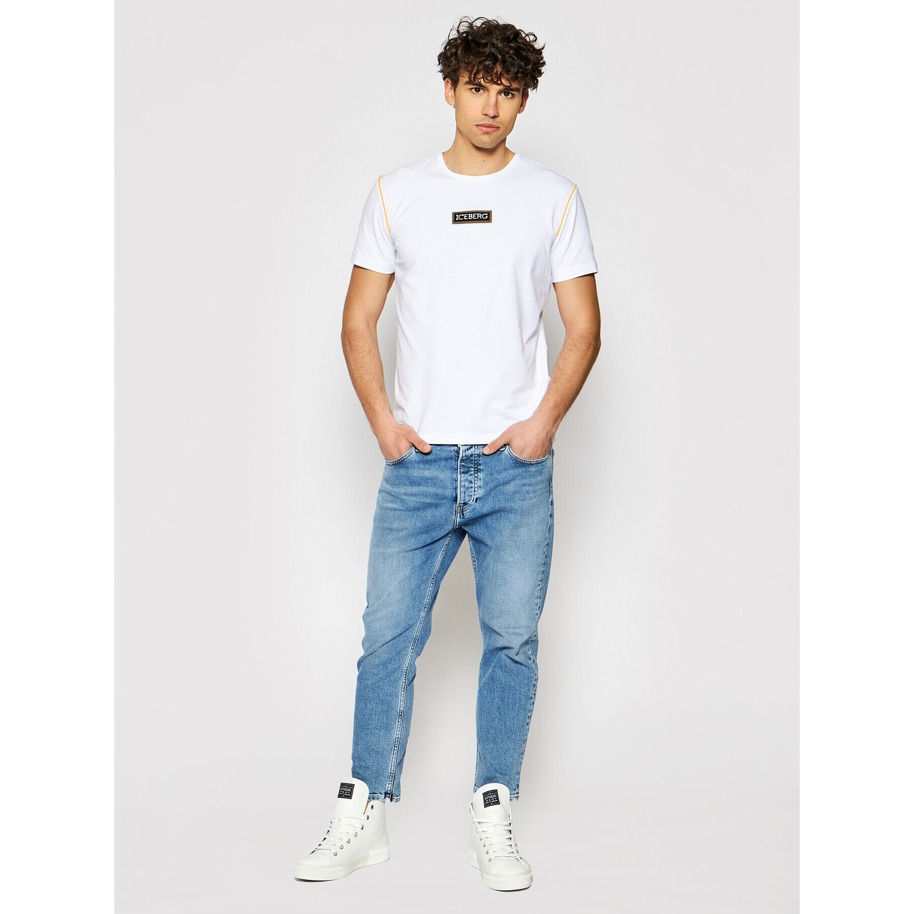 Iceberg T-Shirt 21EI1P0F01D6309 Bílá Regular Fit - Pepit.cz