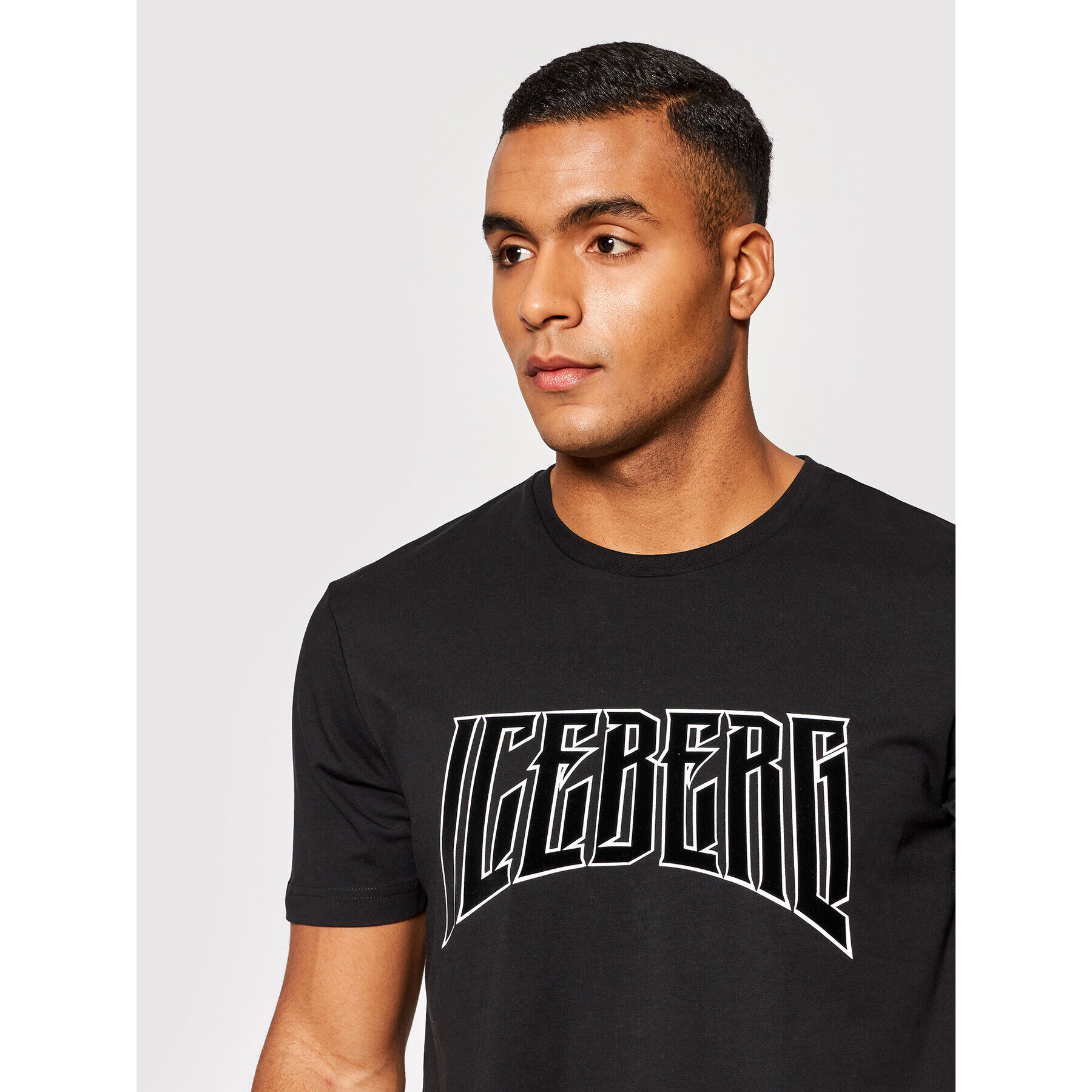 Iceberg T-Shirt 21II1P0F0256309 Černá Regular Fit - Pepit.cz