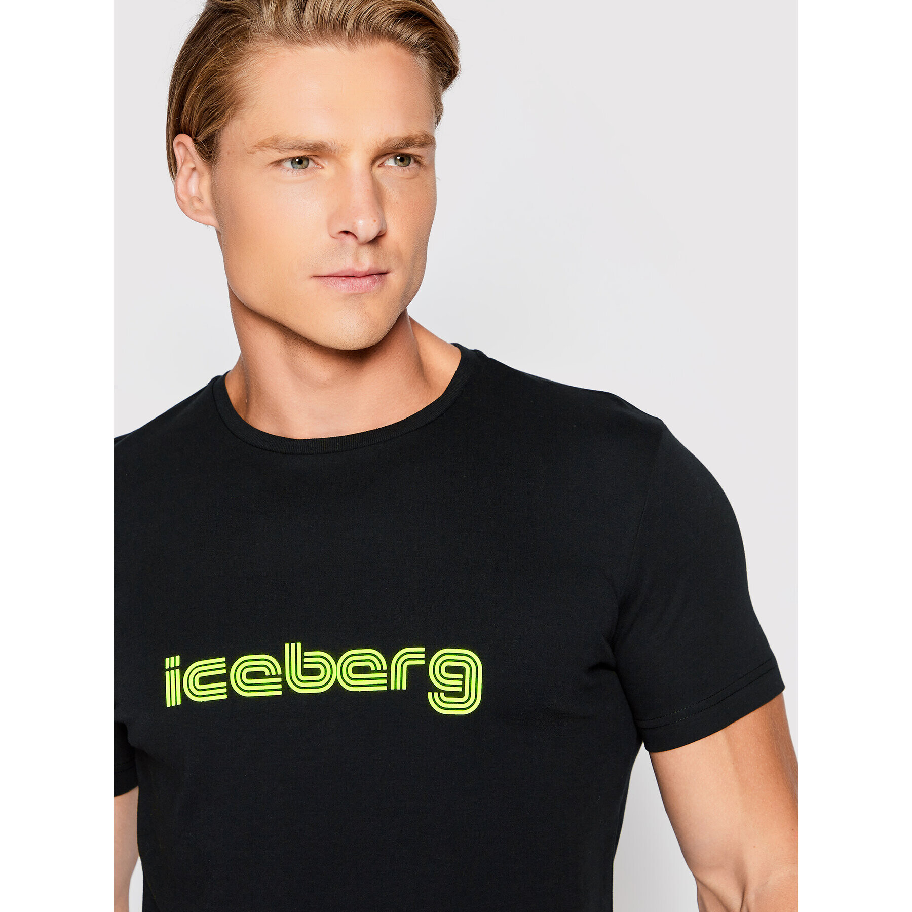 Iceberg T-Shirt 22II1P0F0176307 Černá Regular Fit - Pepit.cz