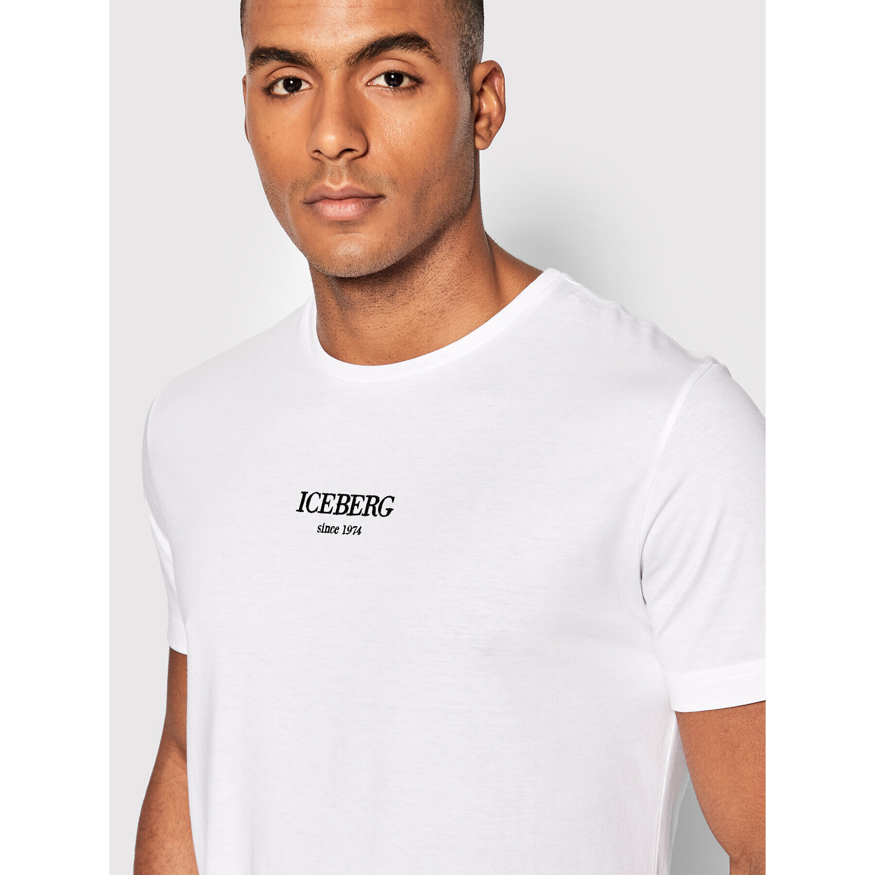 Iceberg T-Shirt 22II1P0F01A6320 Bílá Regular Fit - Pepit.cz