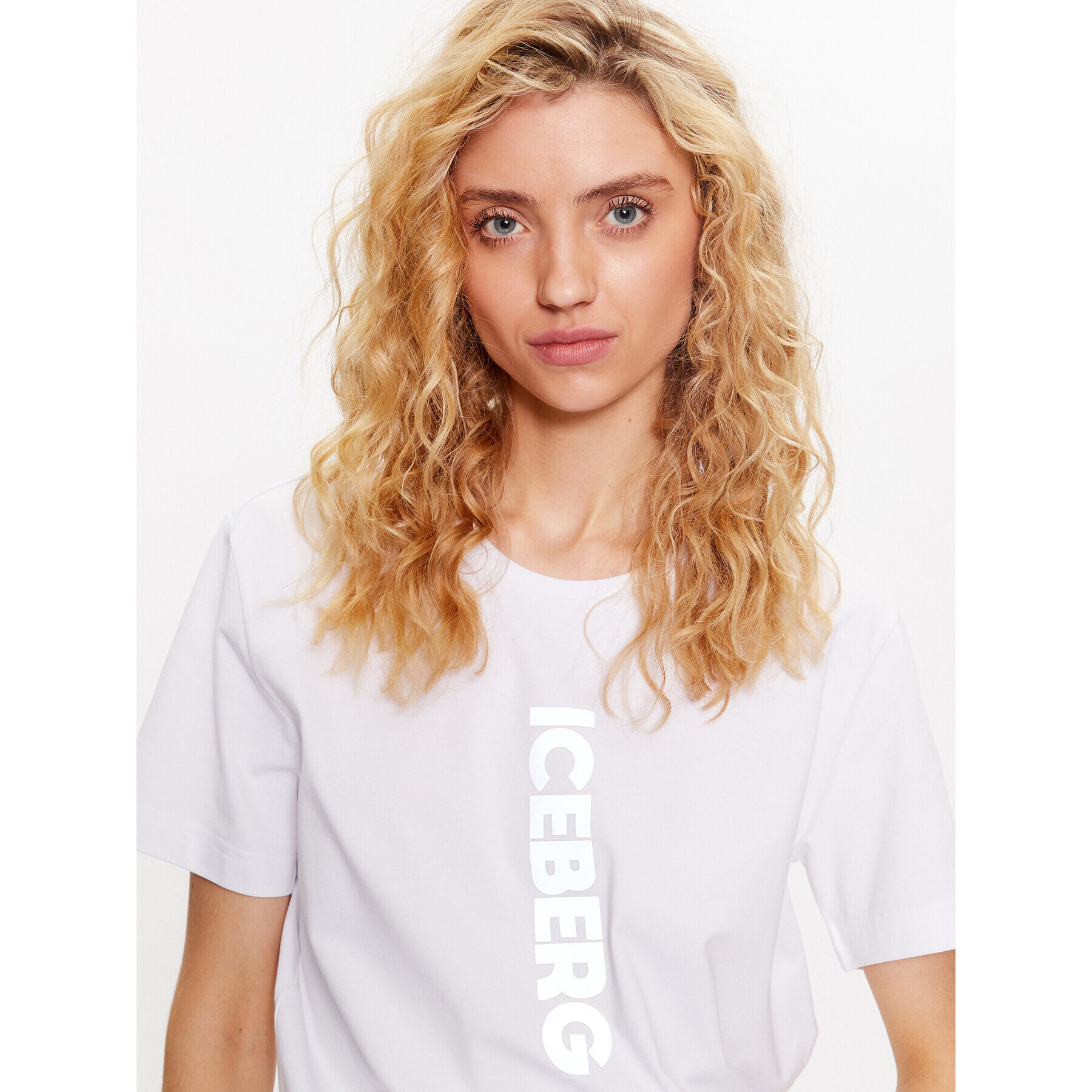 Iceberg T-Shirt 23EI1P0F013639A Bílá Regular Fit - Pepit.cz