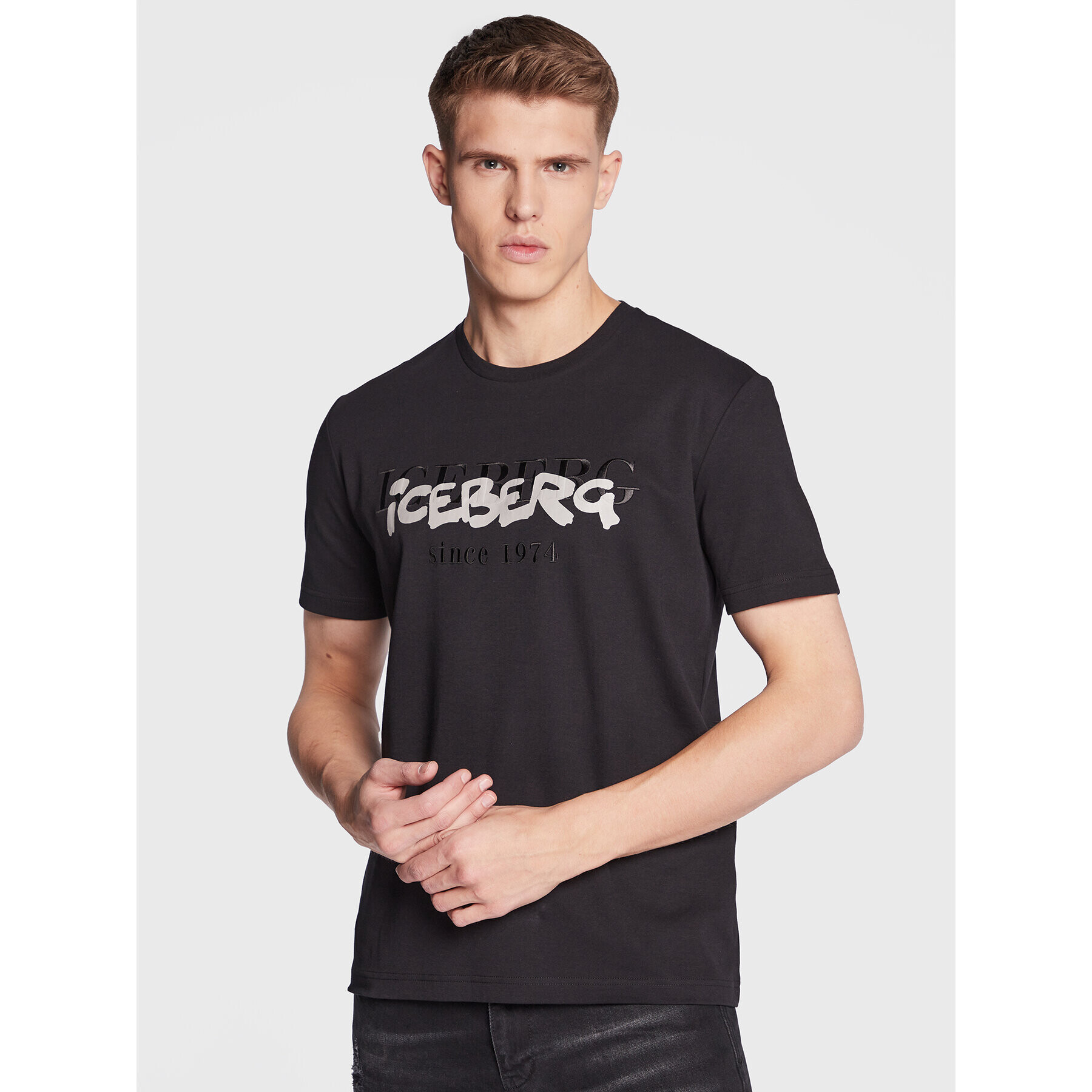 Iceberg T-Shirt 23EI1P0F0276307 Černá Regular Fit - Pepit.cz