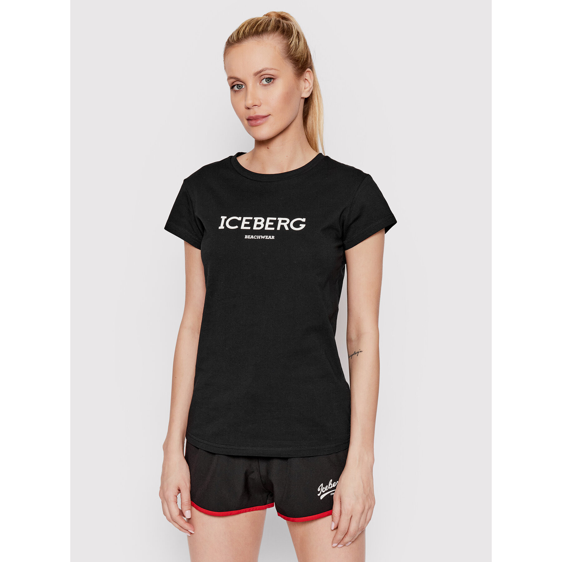 Iceberg T-Shirt ICE2WTS01 Černá Regular Fit - Pepit.cz