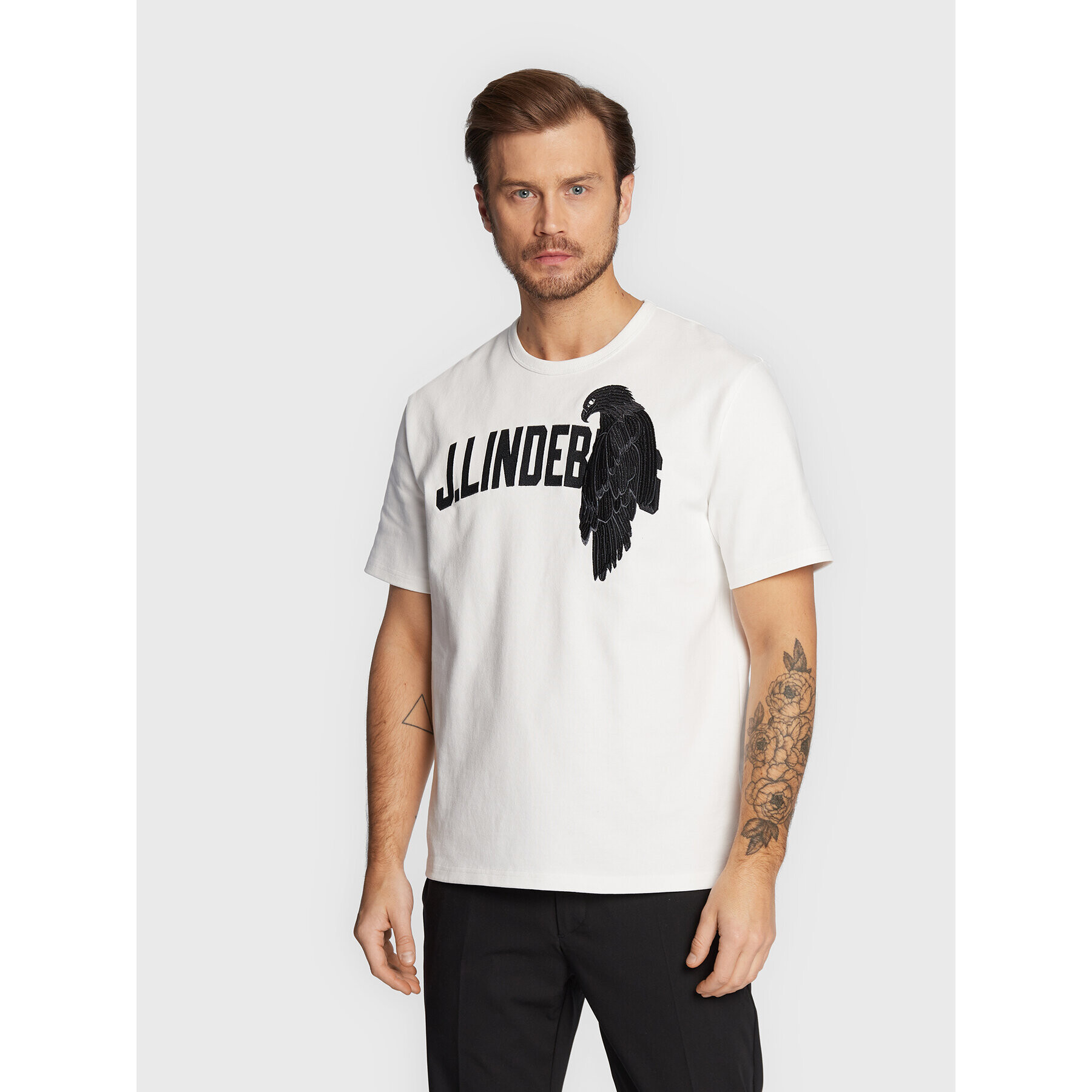 J.Lindeberg T-Shirt Camilo FMJT07382 Bílá Loose Fit - Pepit.cz