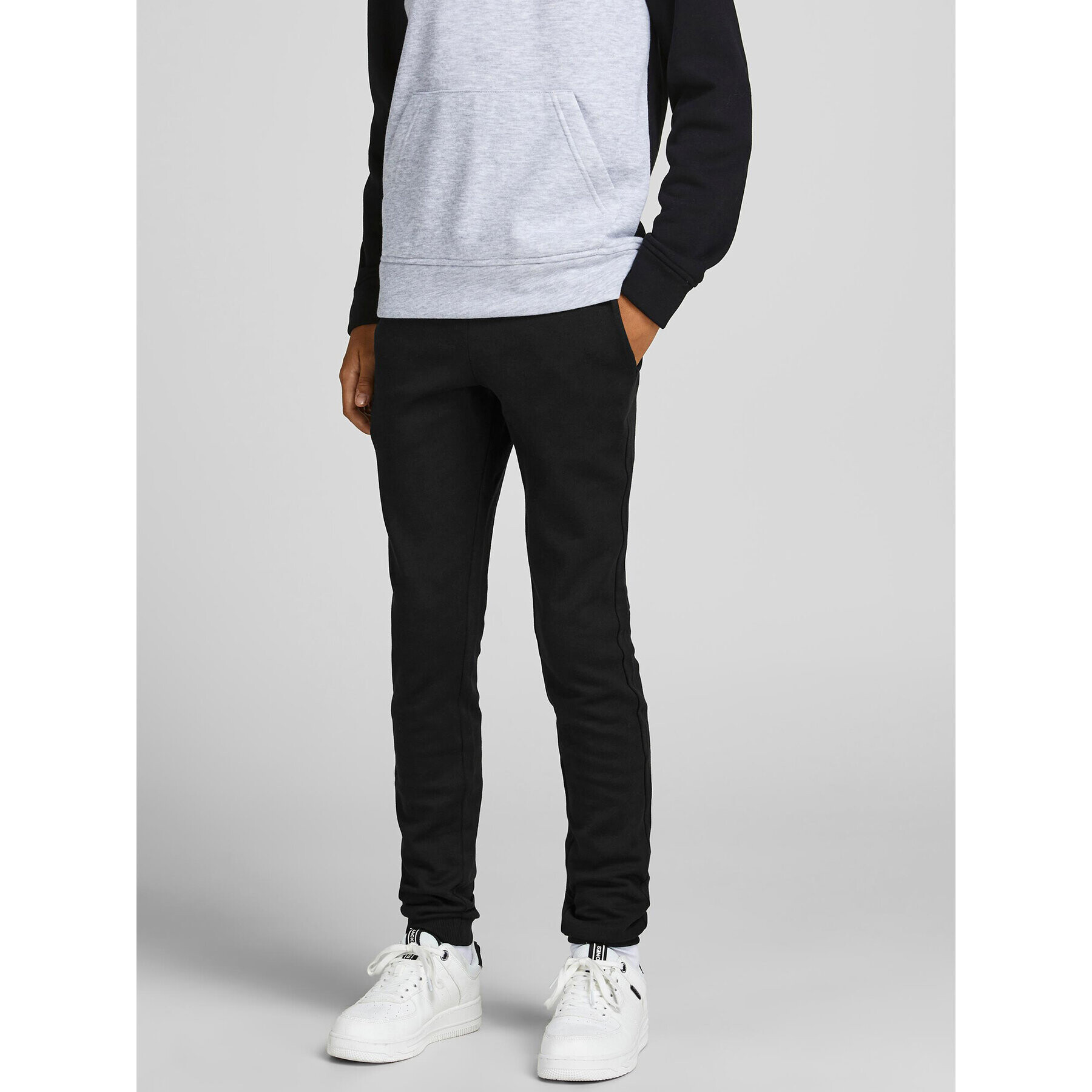 Jack&Jones Junior Teplákové kalhoty Basic 12190406 Černá Regular Fit - Pepit.cz