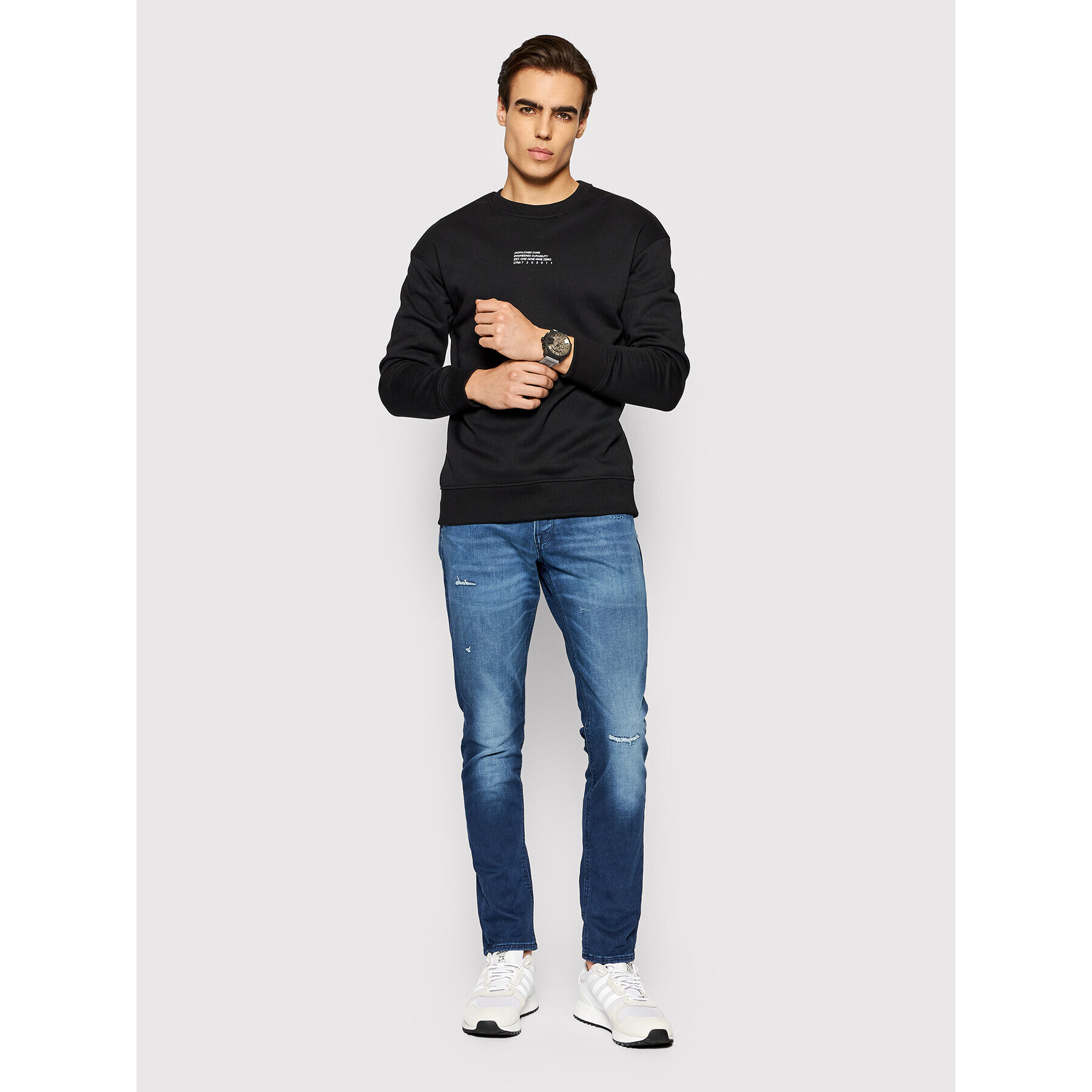 Jack&Jones Mikina Globe 12200747 Černá Relaxed Fit - Pepit.cz