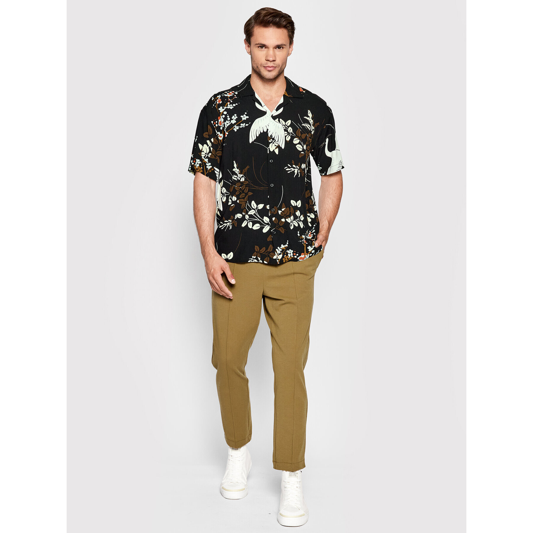 Jack&Jones PREMIUM Košile Tropic 12202240 Černá Relaxed Fit - Pepit.cz