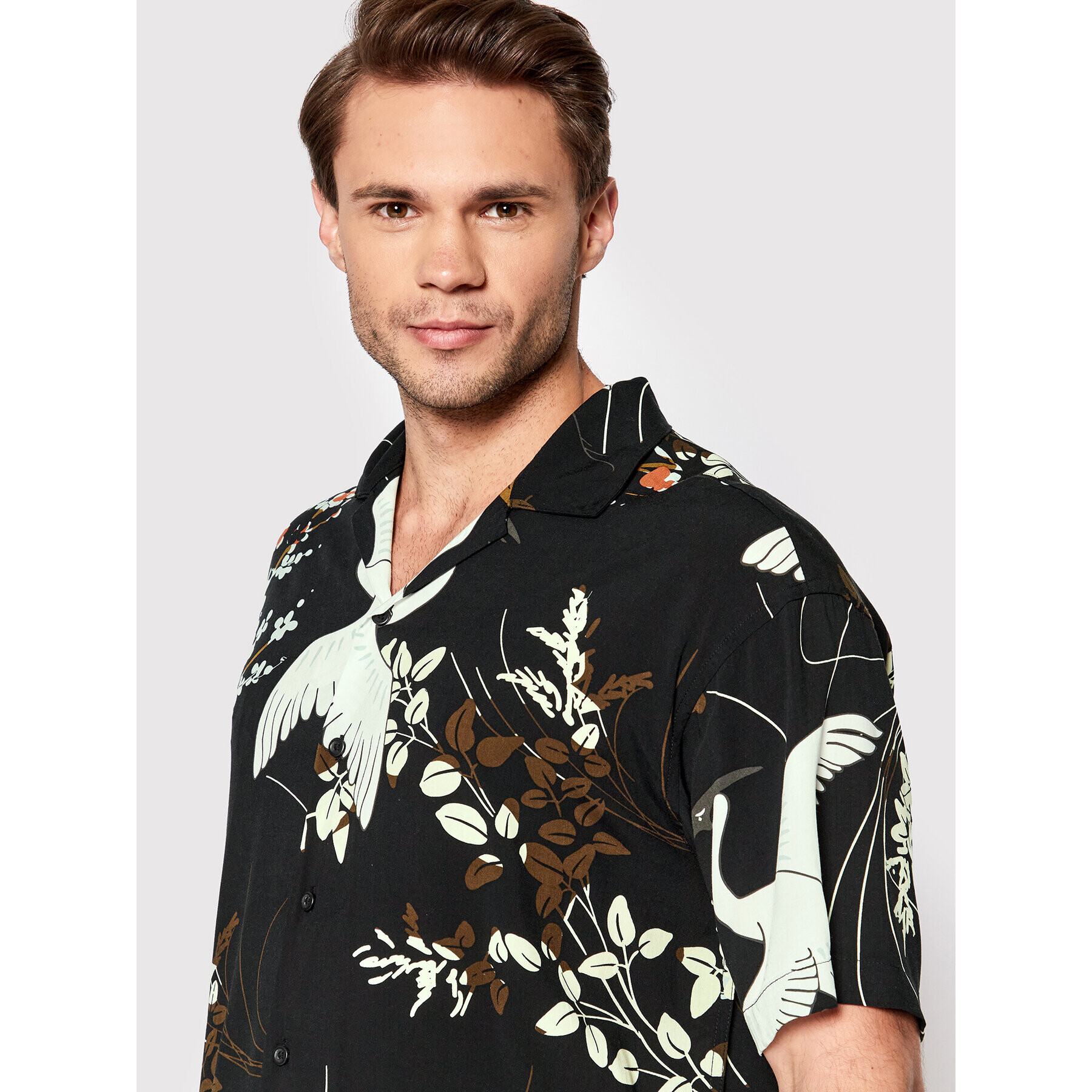 Jack&Jones PREMIUM Košile Tropic 12202240 Černá Relaxed Fit - Pepit.cz