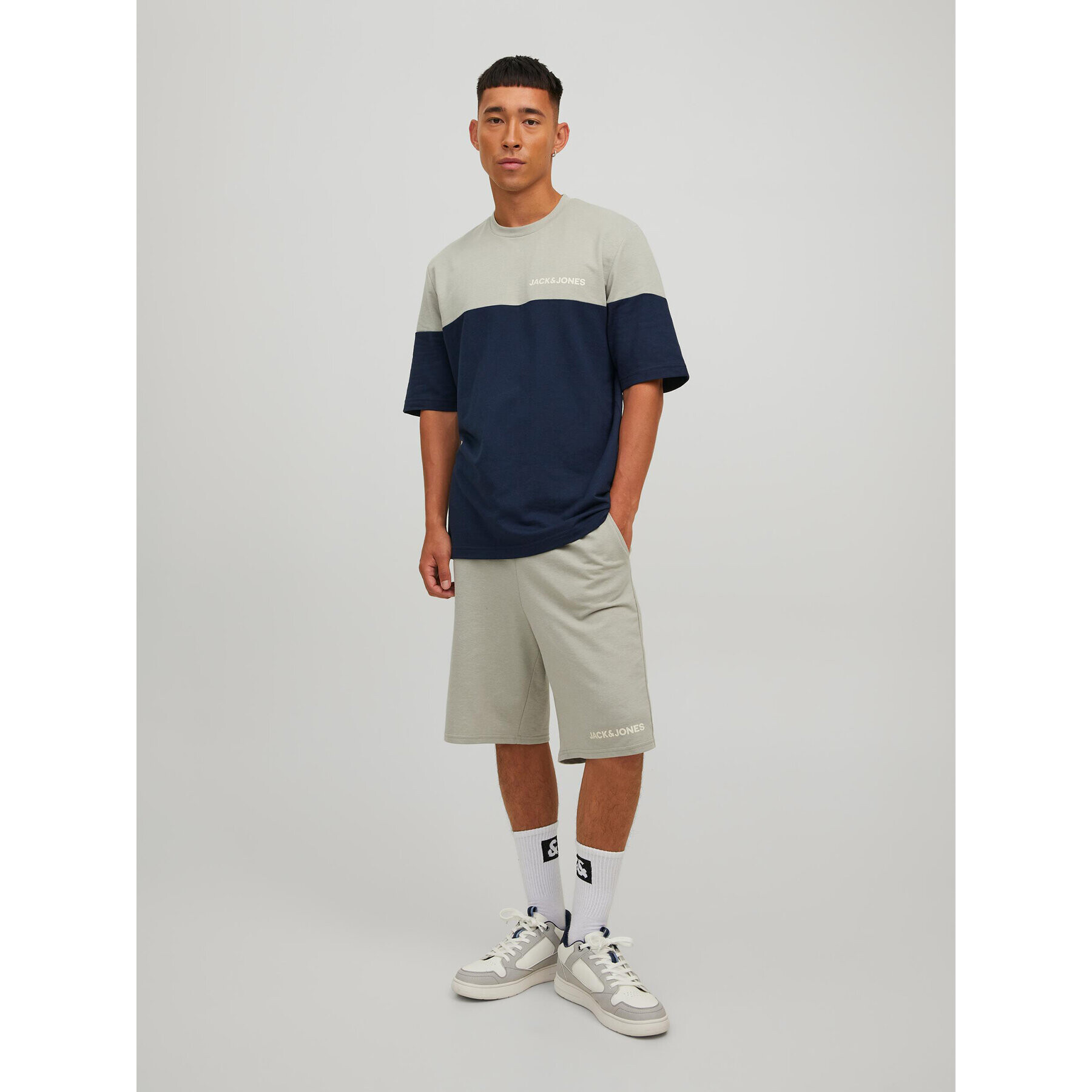 Jack&Jones Sada tričko a sportovní šortky Color Block 12213340 Šedá Standard Fit - Pepit.cz