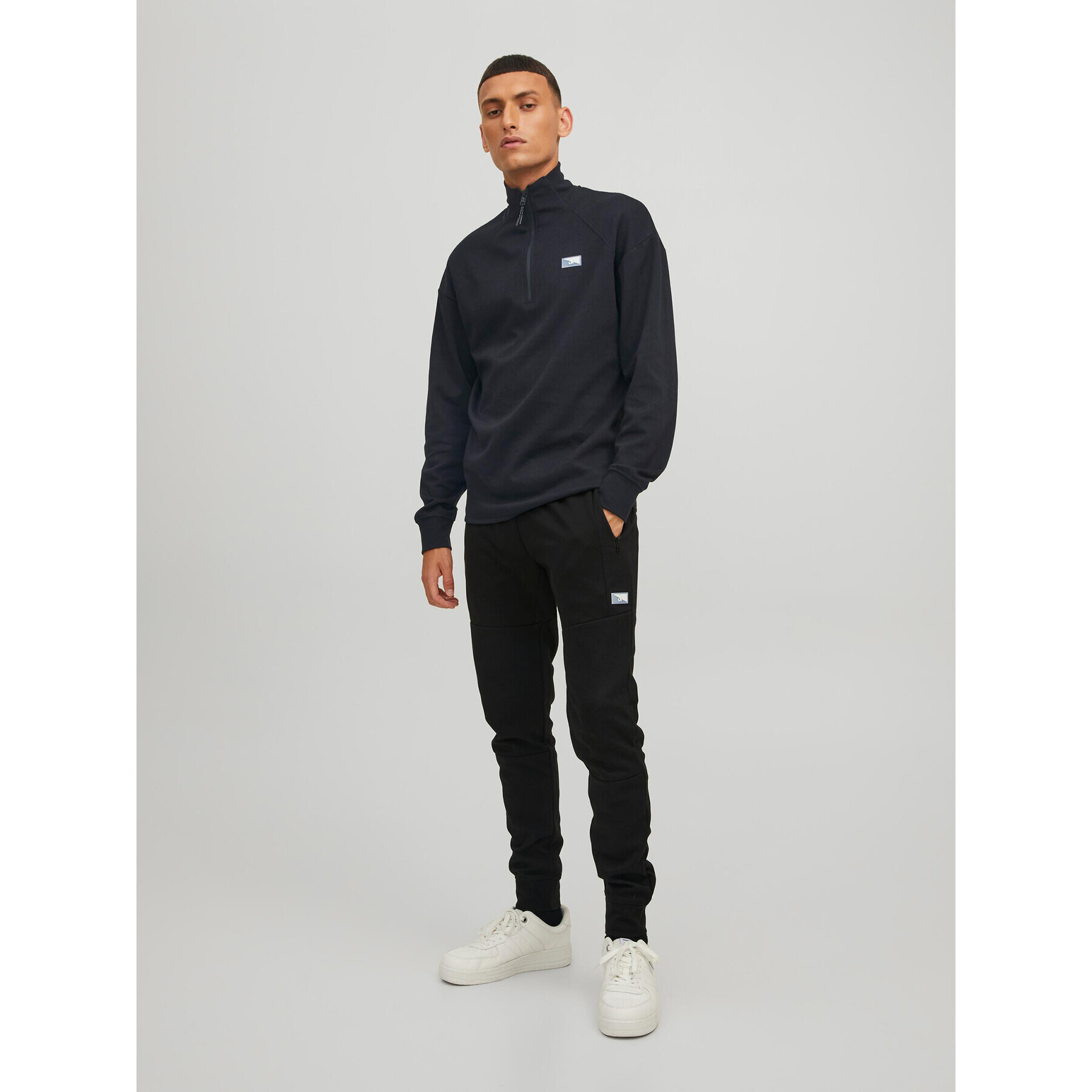 Jack&Jones Tepláková souprava Air 12226054 Černá Regular Fit - Pepit.cz