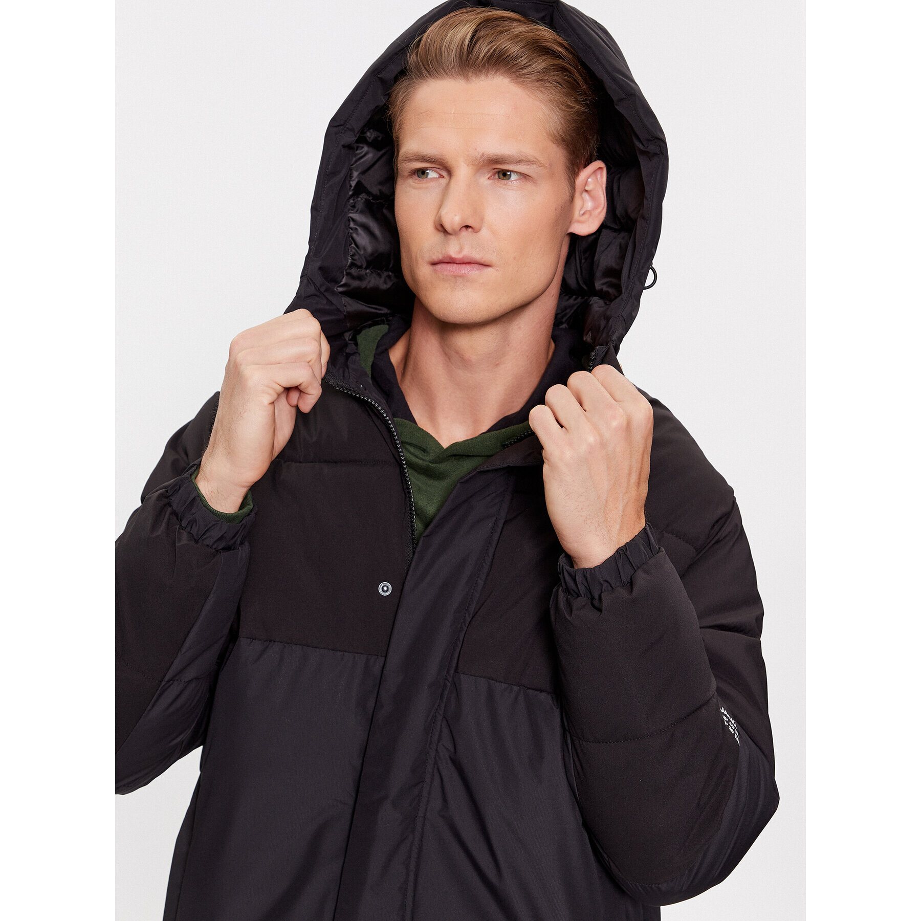 Jack&Jones Vatovaná bunda 12235870 Černá Regular Fit - Pepit.cz