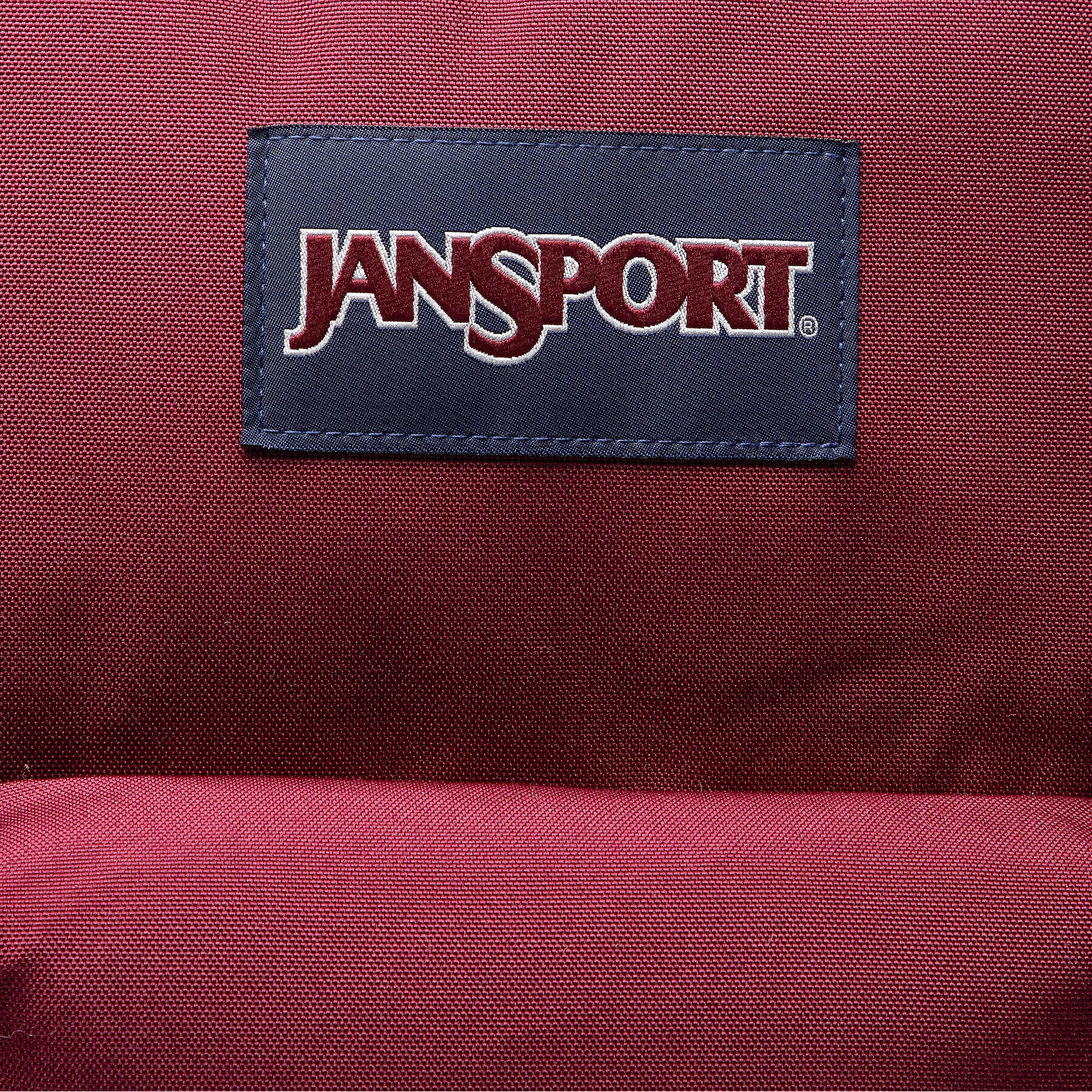 JanSport Batoh Cross Town EK0A5BAIN62 Bordó - Pepit.cz