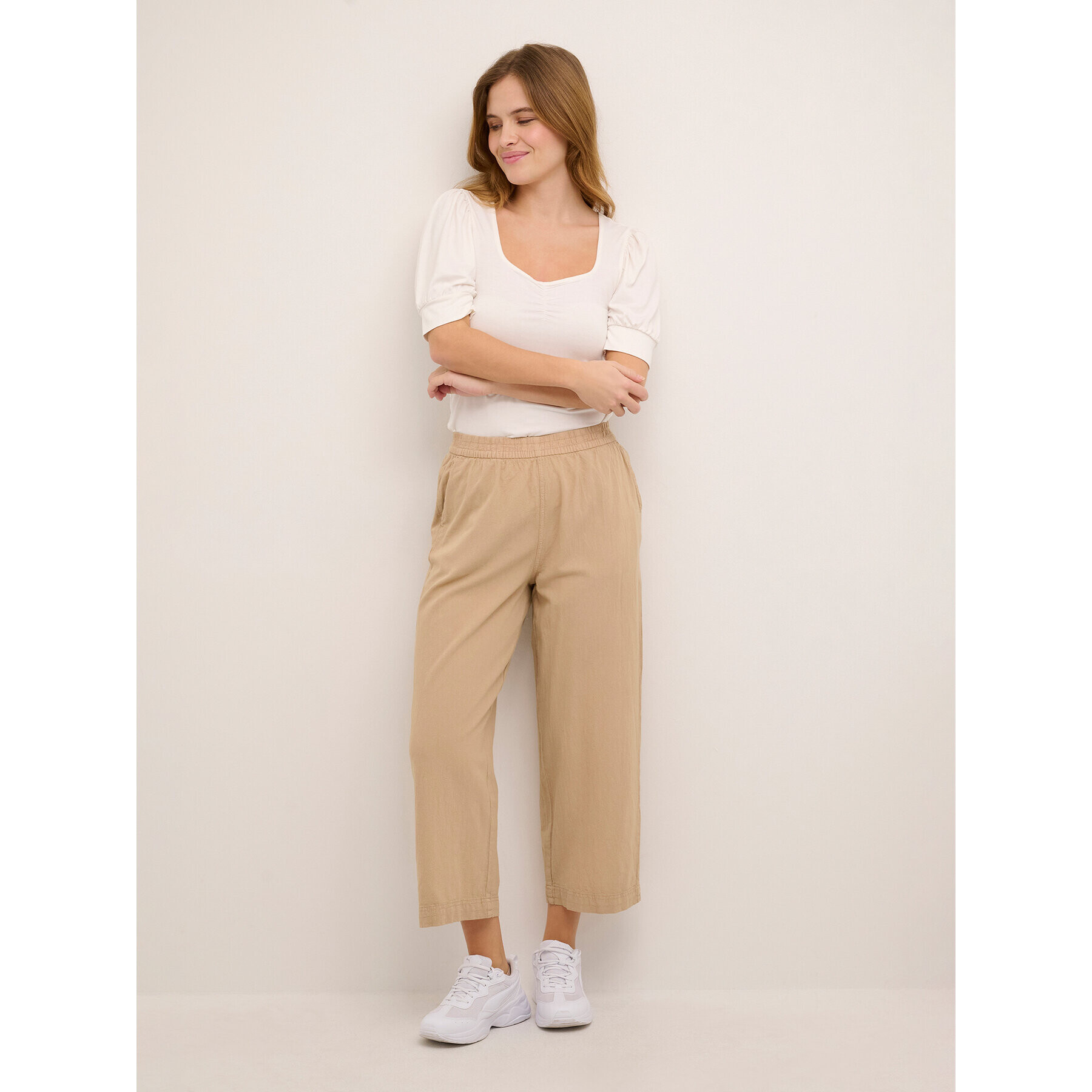 Kaffe Kalhoty culottes Naya 10507418 Béžová Relaxed Fit - Pepit.cz