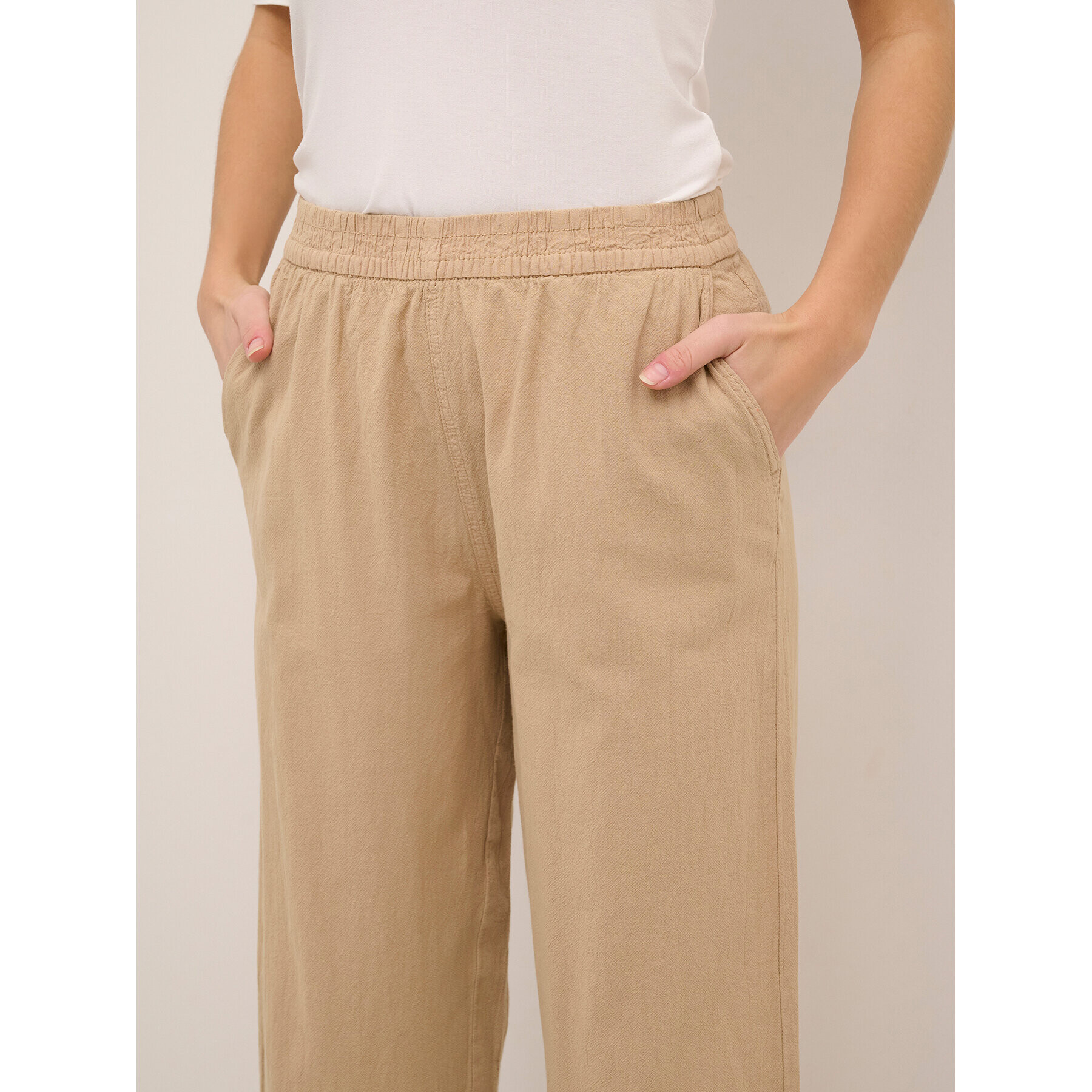 Kaffe Kalhoty culottes Naya 10507418 Béžová Relaxed Fit - Pepit.cz