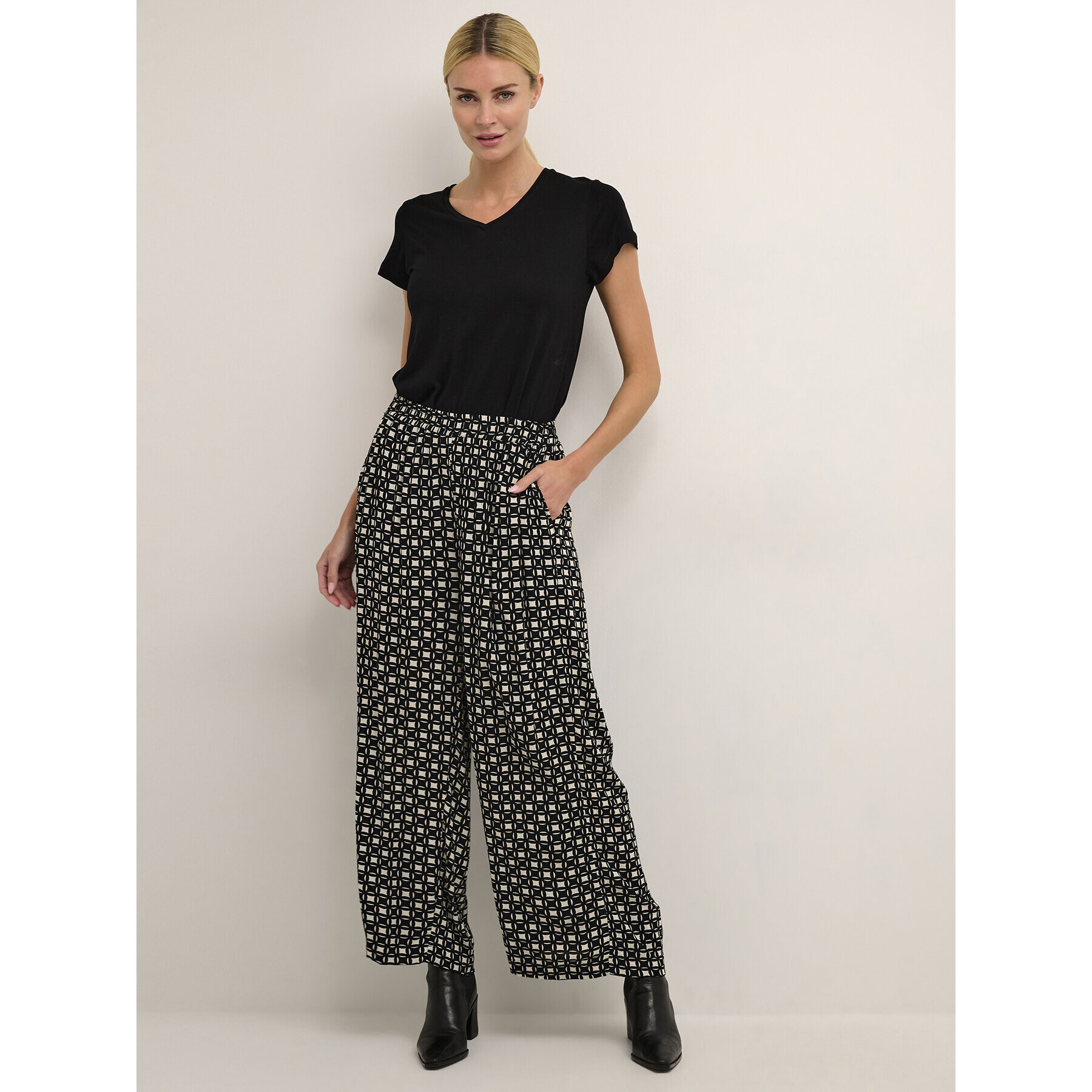 Kaffe Kalhoty culottes Nilia 10507399 Černá Loose Fit - Pepit.cz