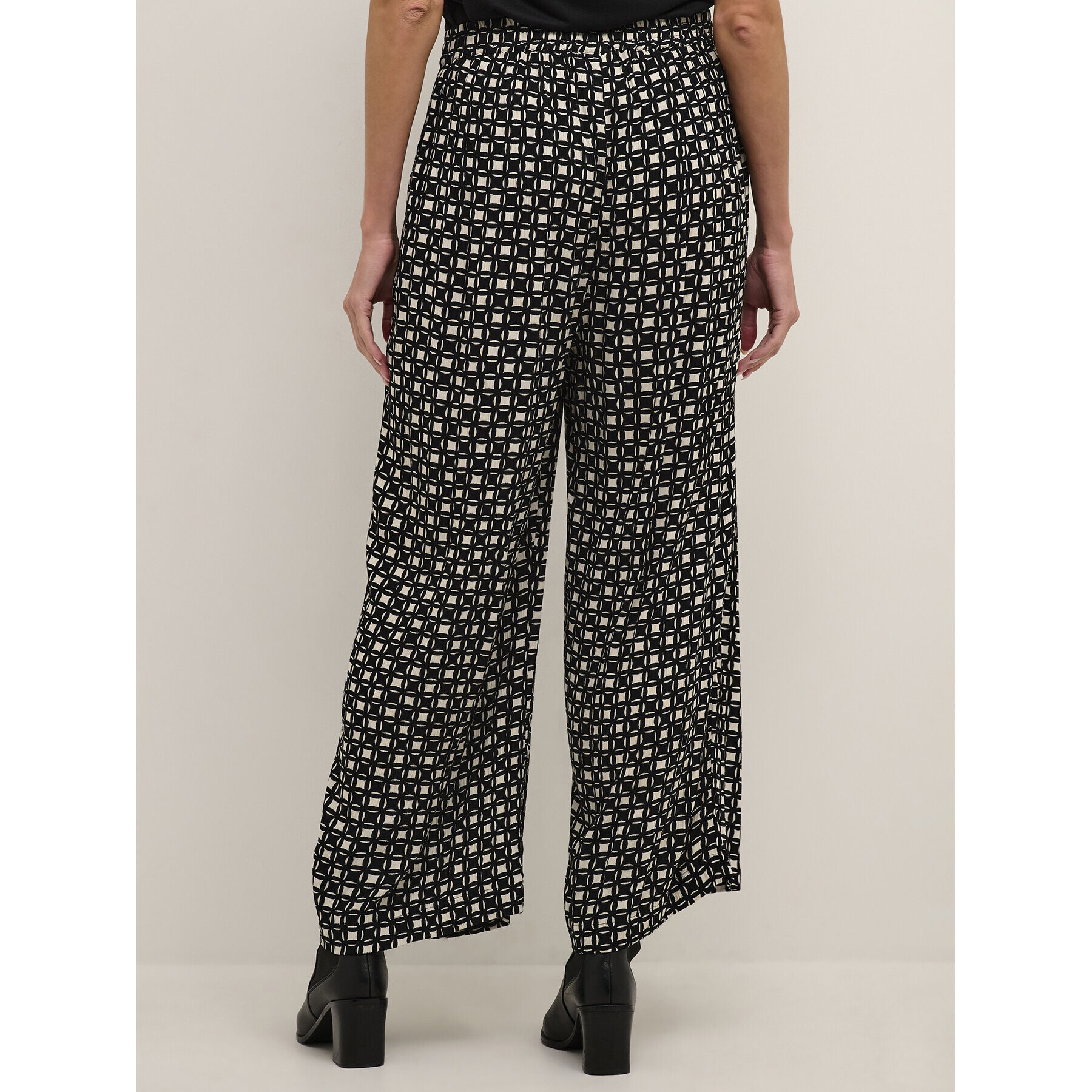 Kaffe Kalhoty culottes Nilia 10507399 Černá Loose Fit - Pepit.cz