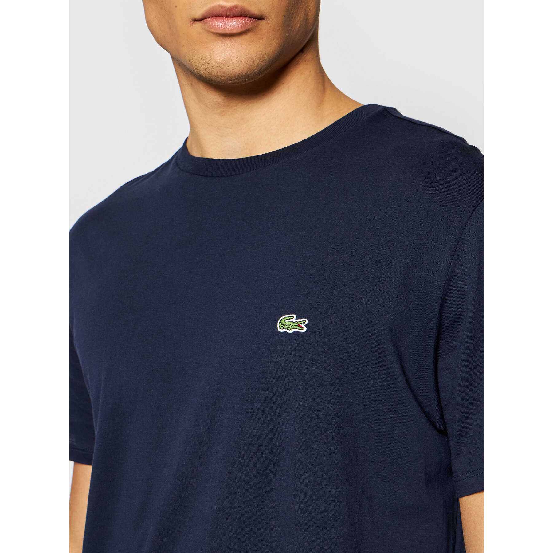 Lacoste T-Shirt TH6709 Tmavomodrá Regular Fit - Pepit.cz