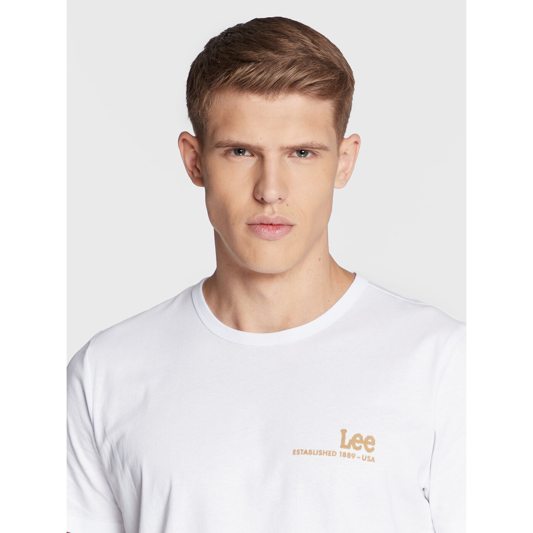 Lee T-Shirt Small Logo L68WFELJ Bílá Regular Fit - Pepit.cz