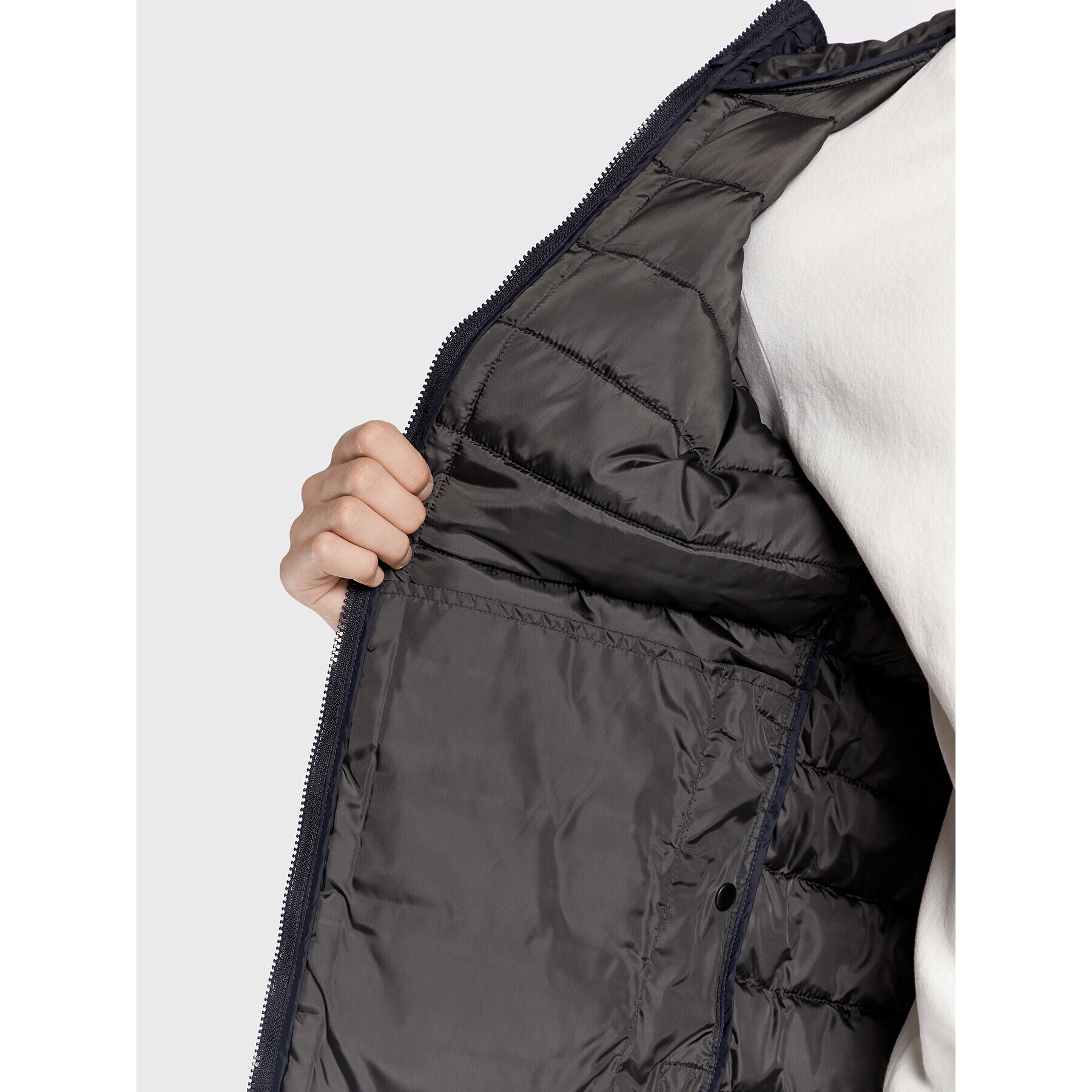 Lee Vatovaná bunda Light Puffer L87HSZ01 112321559 Černá Regular Fit - Pepit.cz